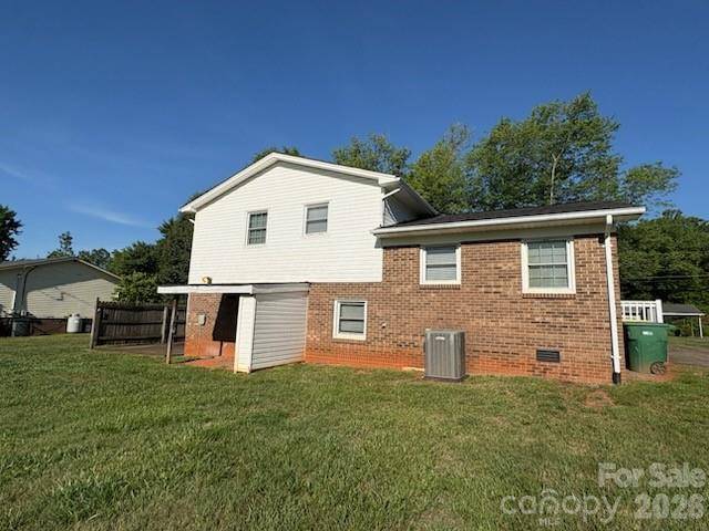 122 Wallace ST, Boonville, NC 27011