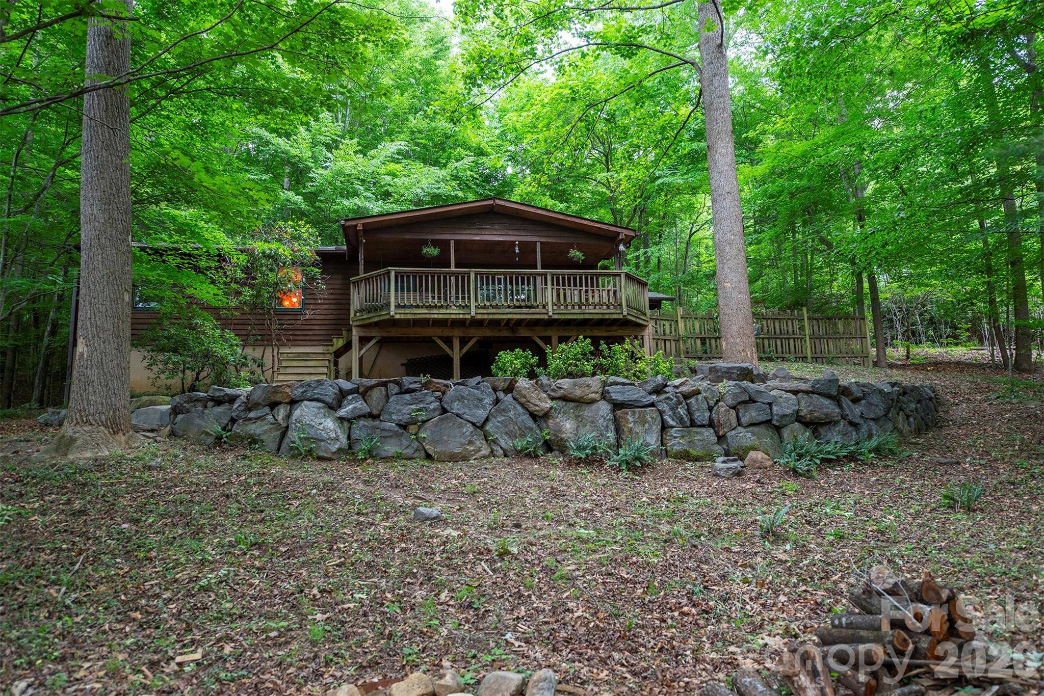 23 Hunting Lodge DR, Black Mountain, NC 28711
