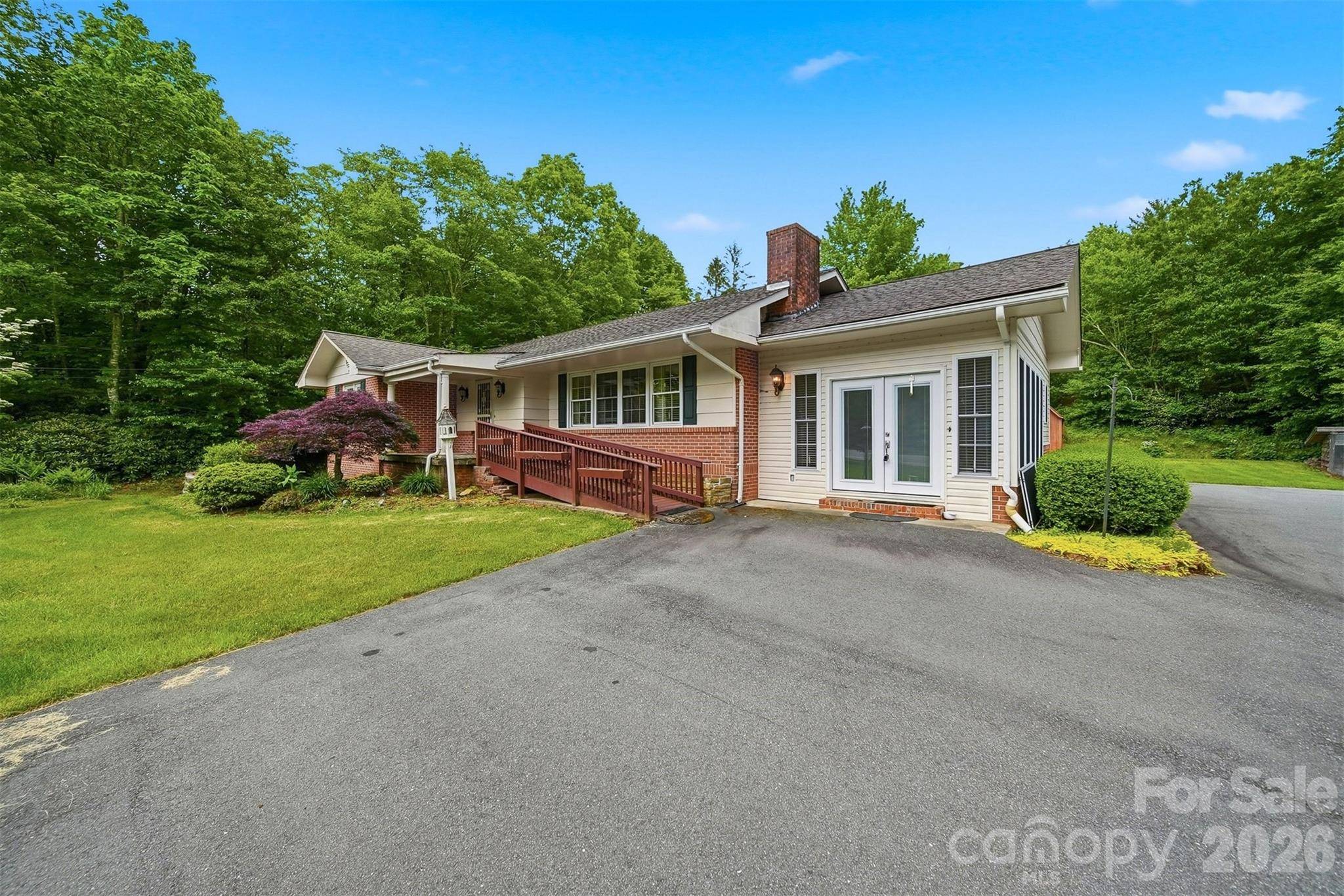 9121 NC 181 HWY, Newland, NC 28657