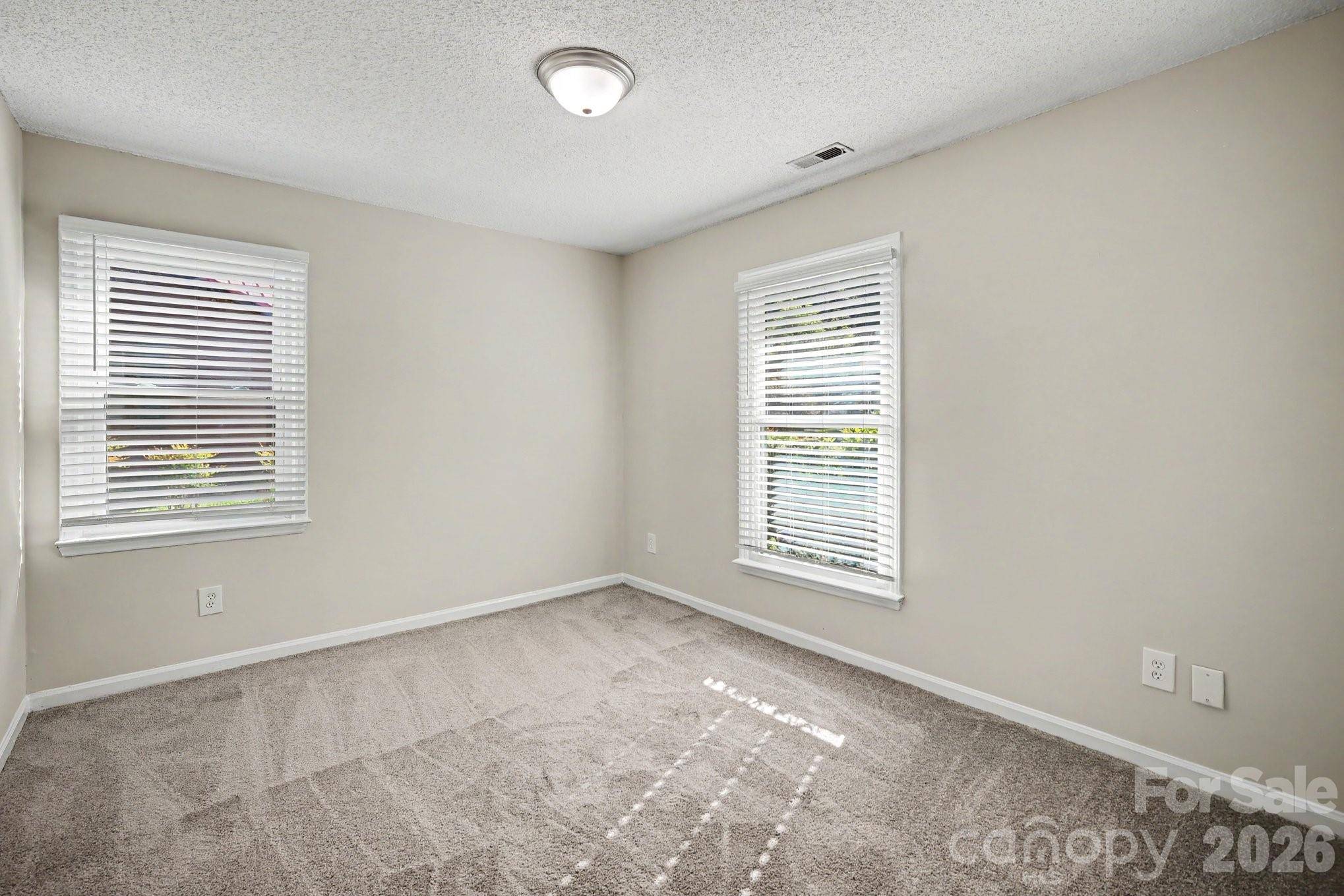 1530 Teddington DR, Charlotte, NC 28214