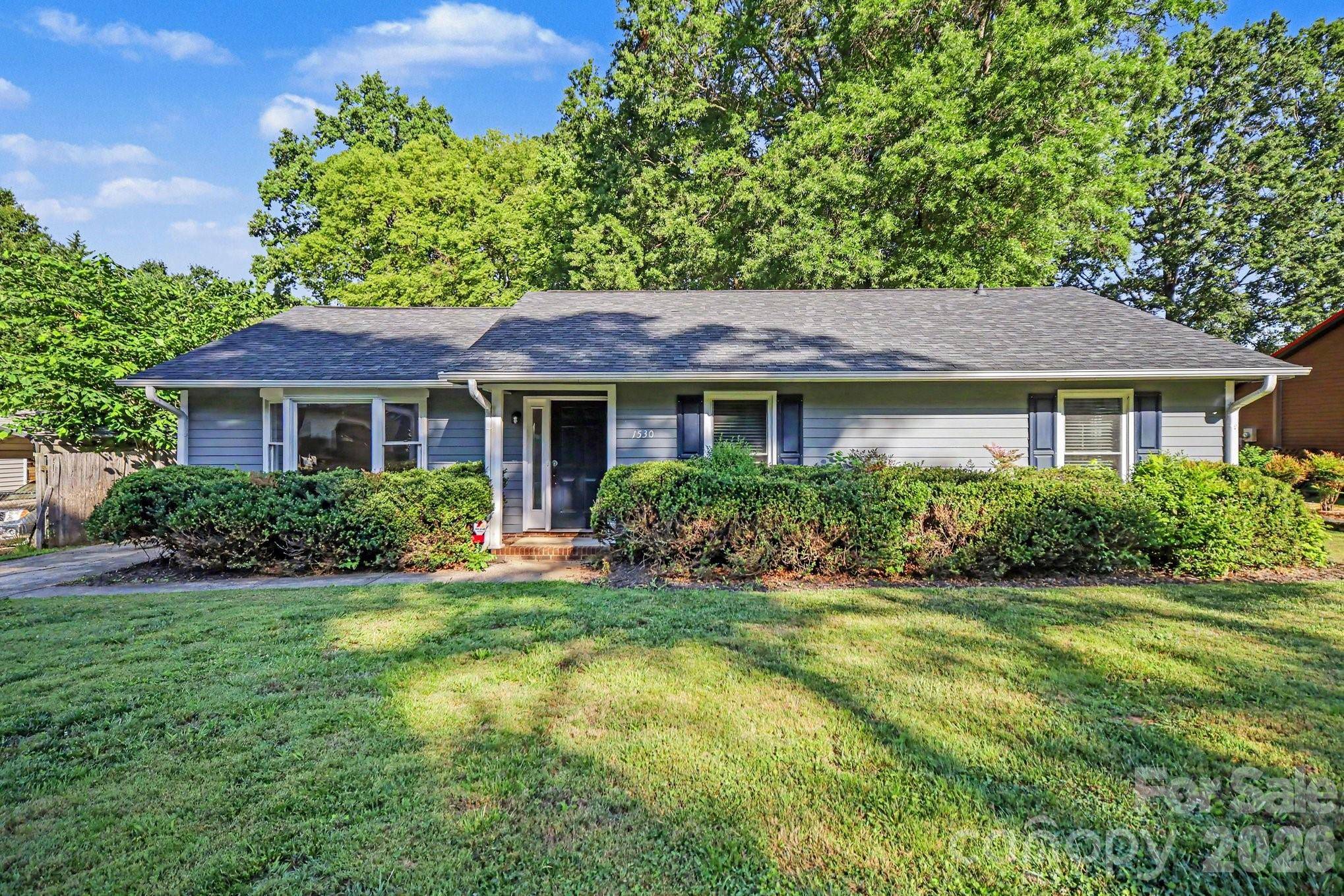 1530 Teddington DR, Charlotte, NC 28214