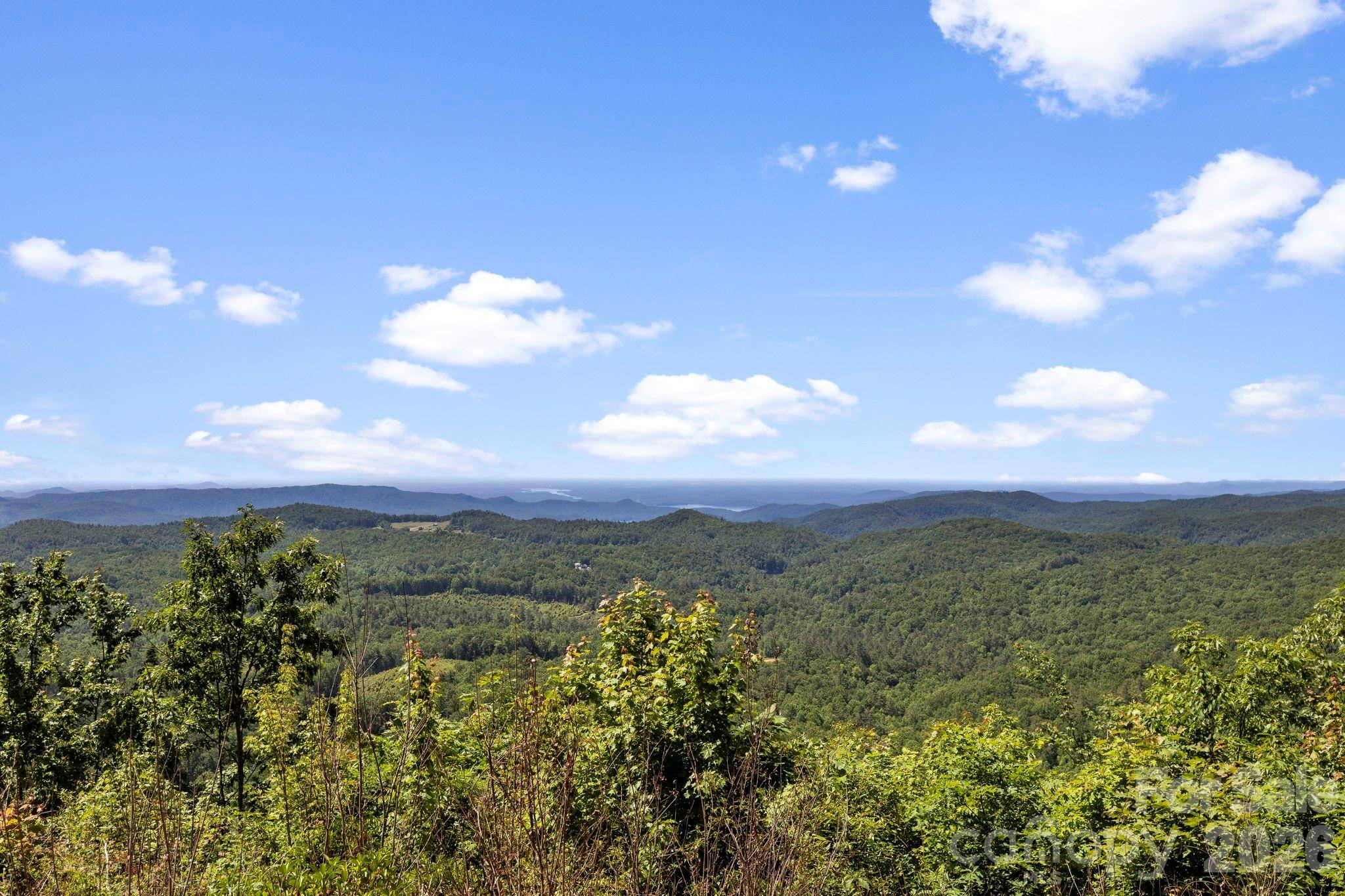 9999 Rocky Mountain RD, Lake Toxaway, NC 28747