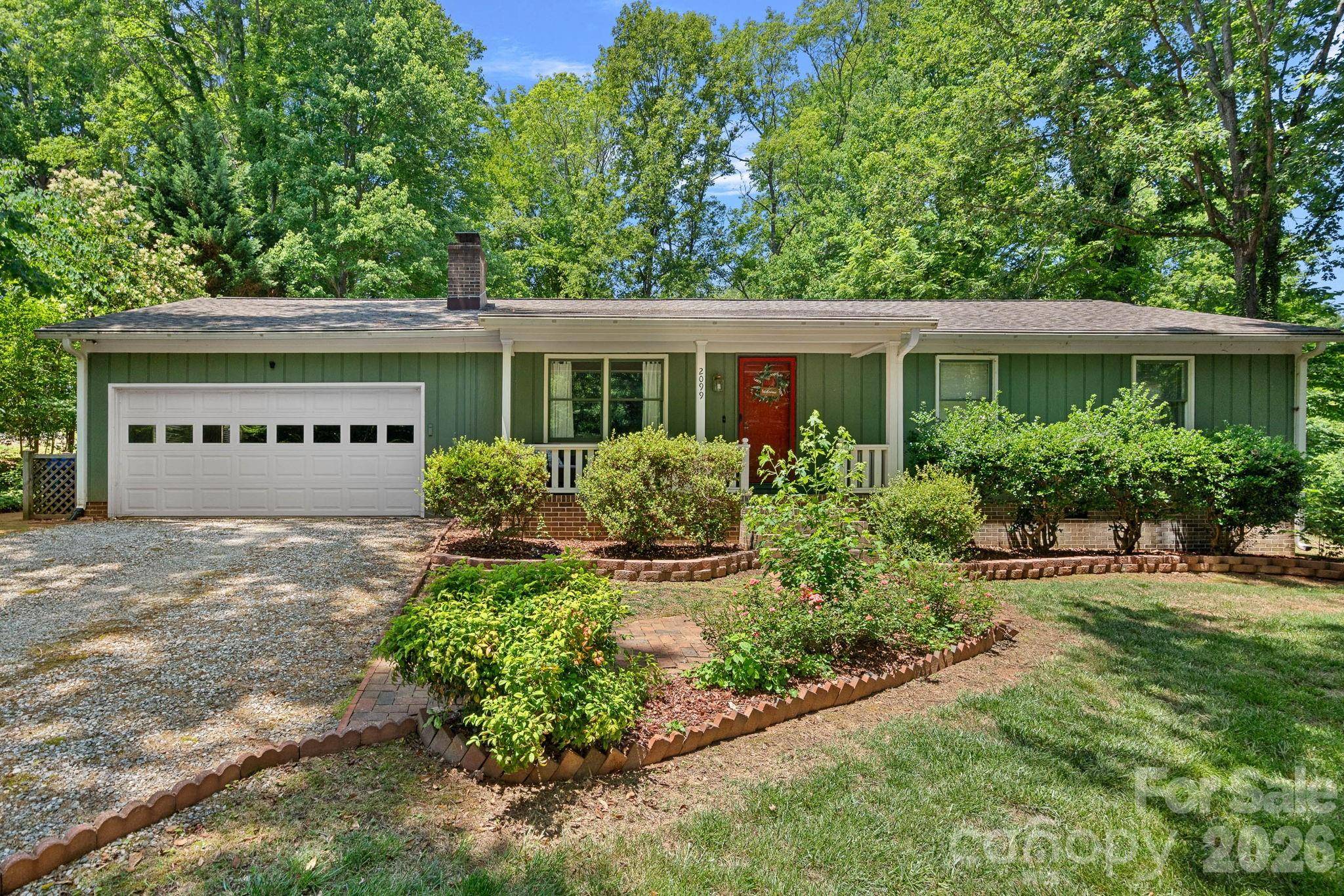 2099 Rock Springs CIR, Denver, NC 28037