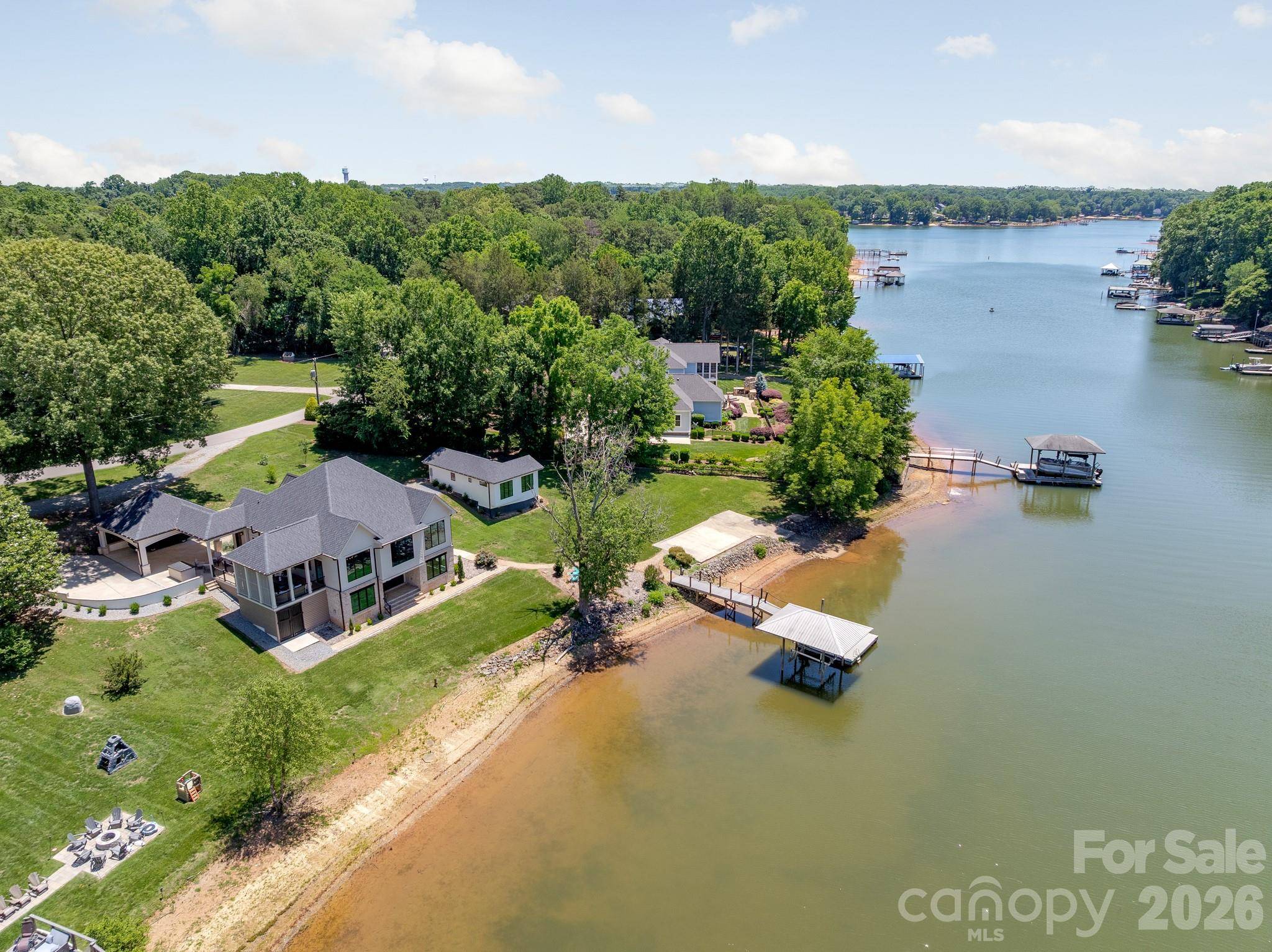 445 Sundown RD, Mooresville, NC 28117