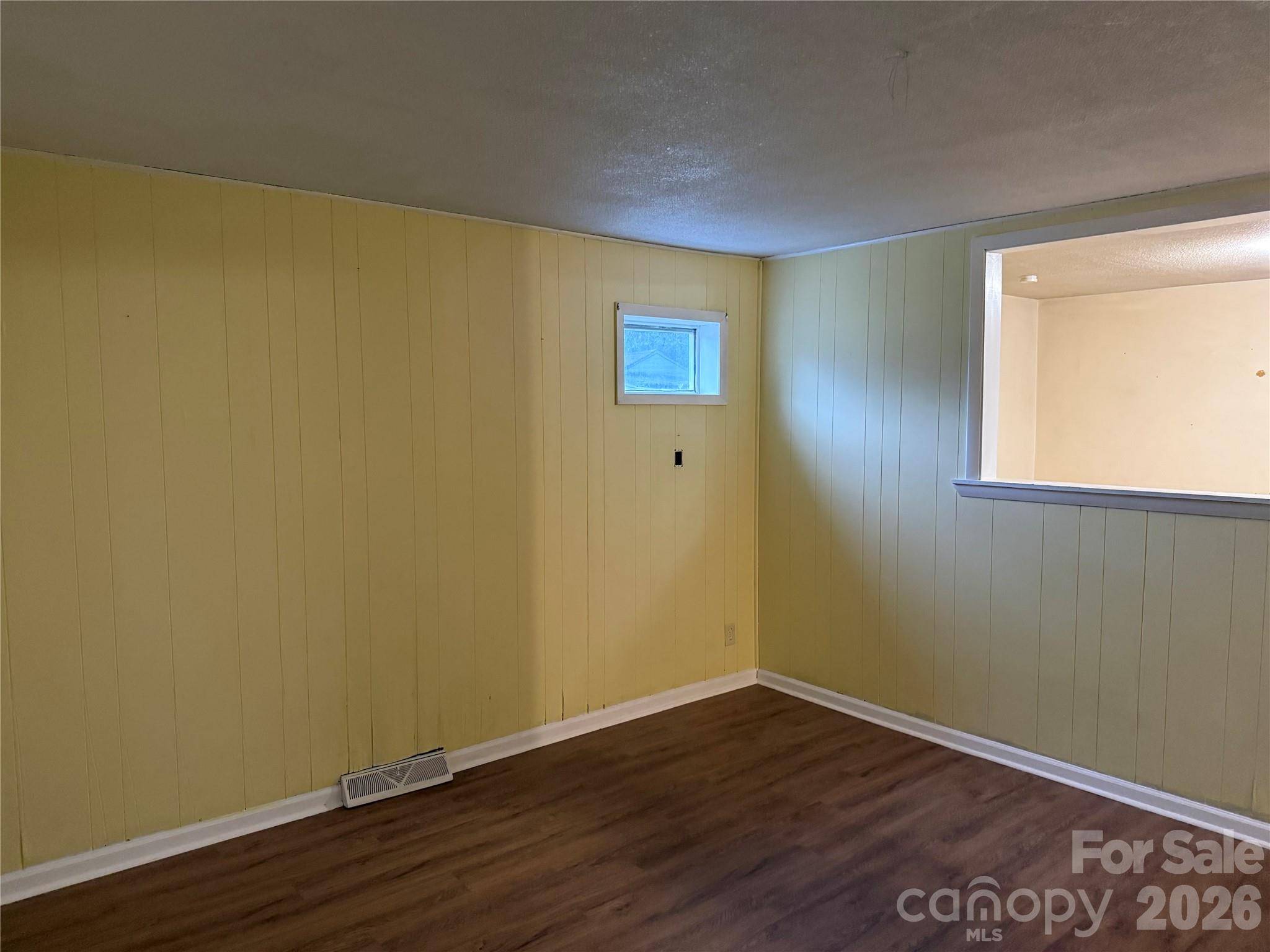 2609 Alleghany ST, Charlotte, NC 28208