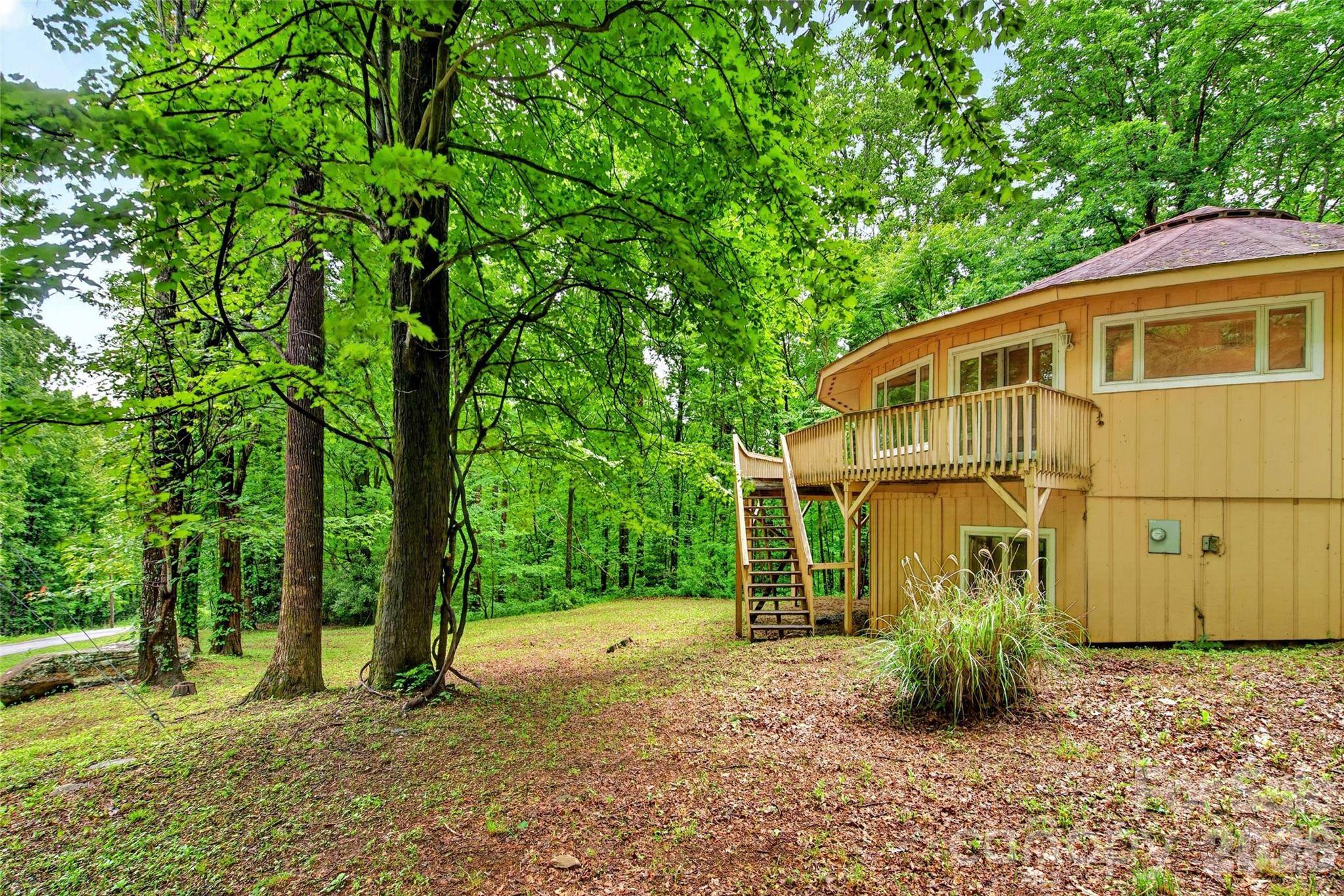 1614 Gateway Pkwy #12, Old Fort, NC 28762