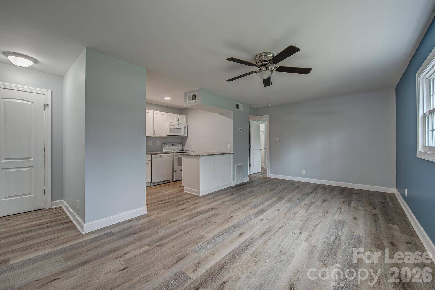 1048 Avondale RD #18, Lowell, NC 28098