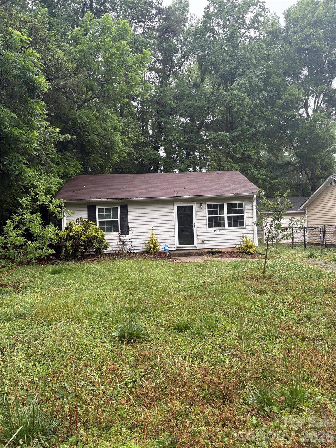 3931 Durham LN, Charlotte, NC 28269