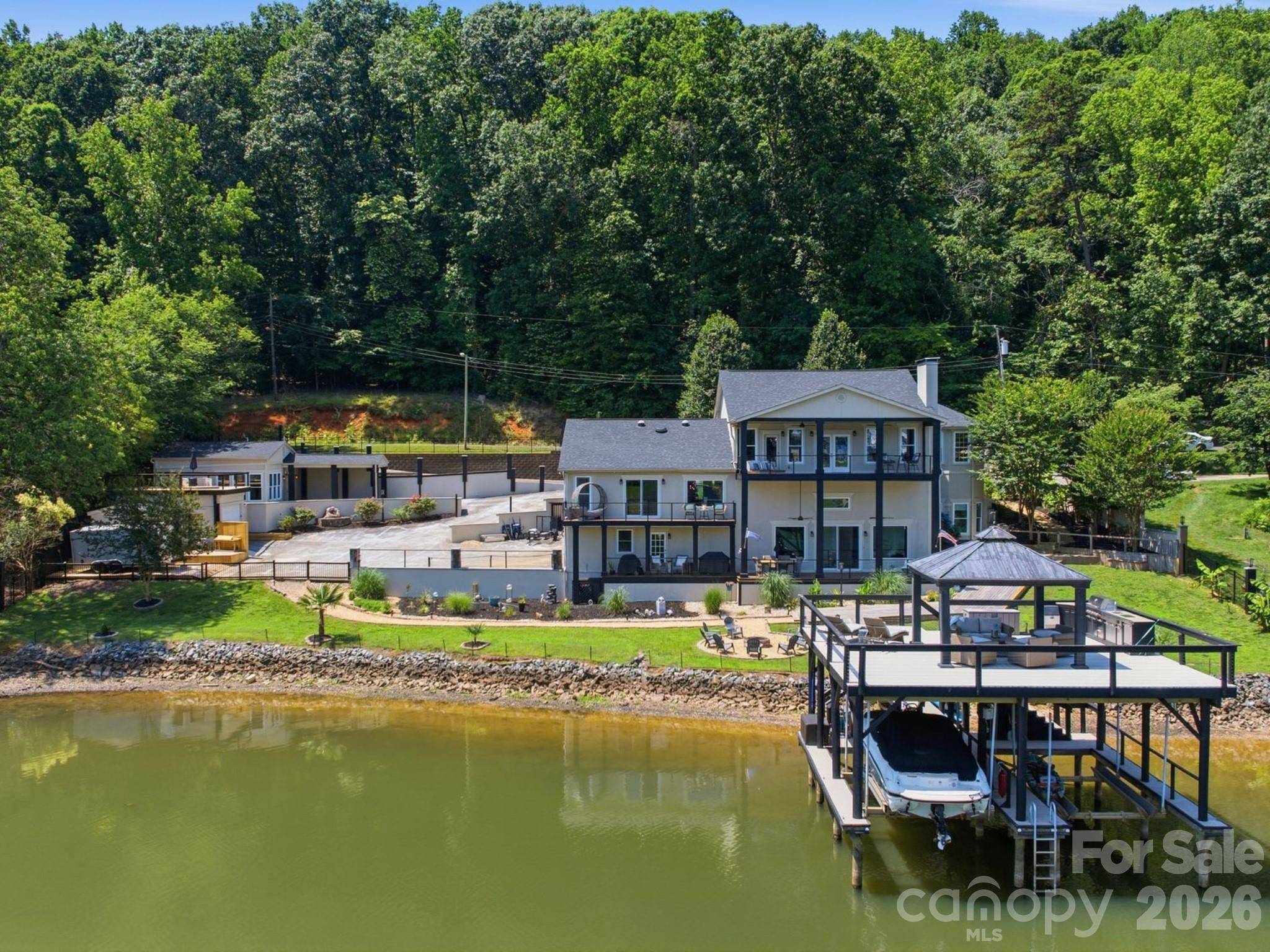 2640 Sadler RD, Charlotte, NC 28278