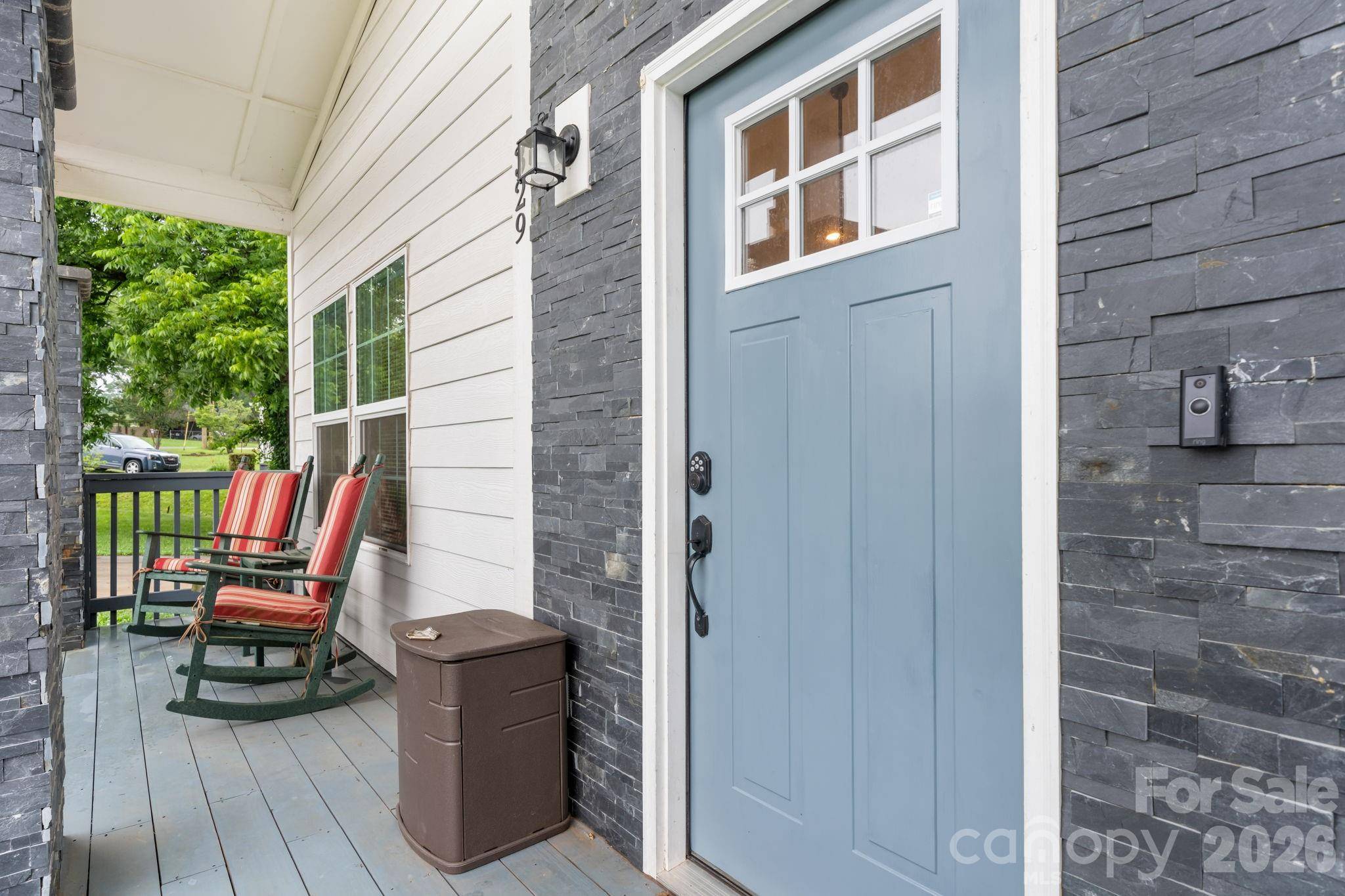 329 W F ST, Newton, NC 28658