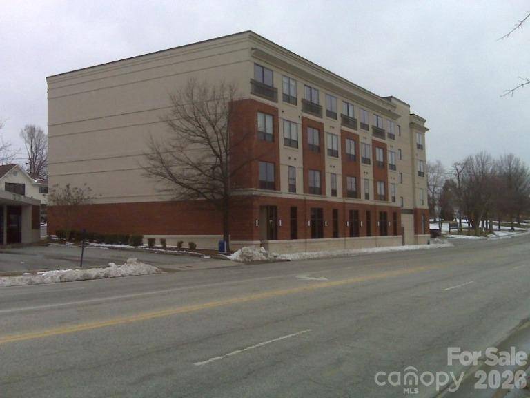 411 W Washington ST #208, Greensboro, NC 27401