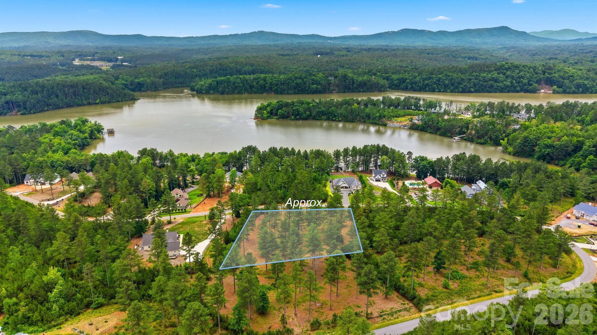 1776 Cove Side DR, Granite Falls, NC 28630