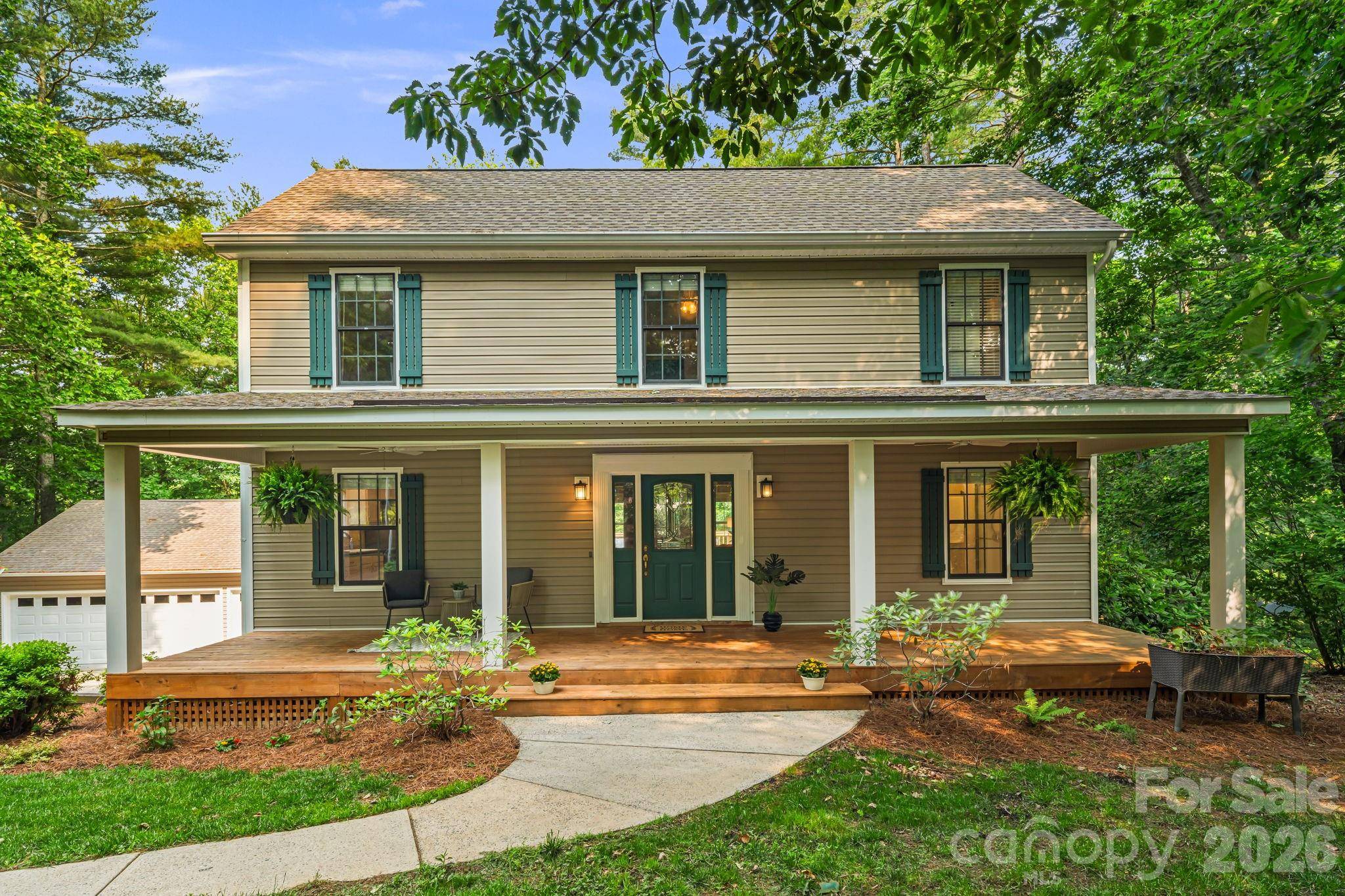 212 Riva Ridge DR, Fairview, NC 28730