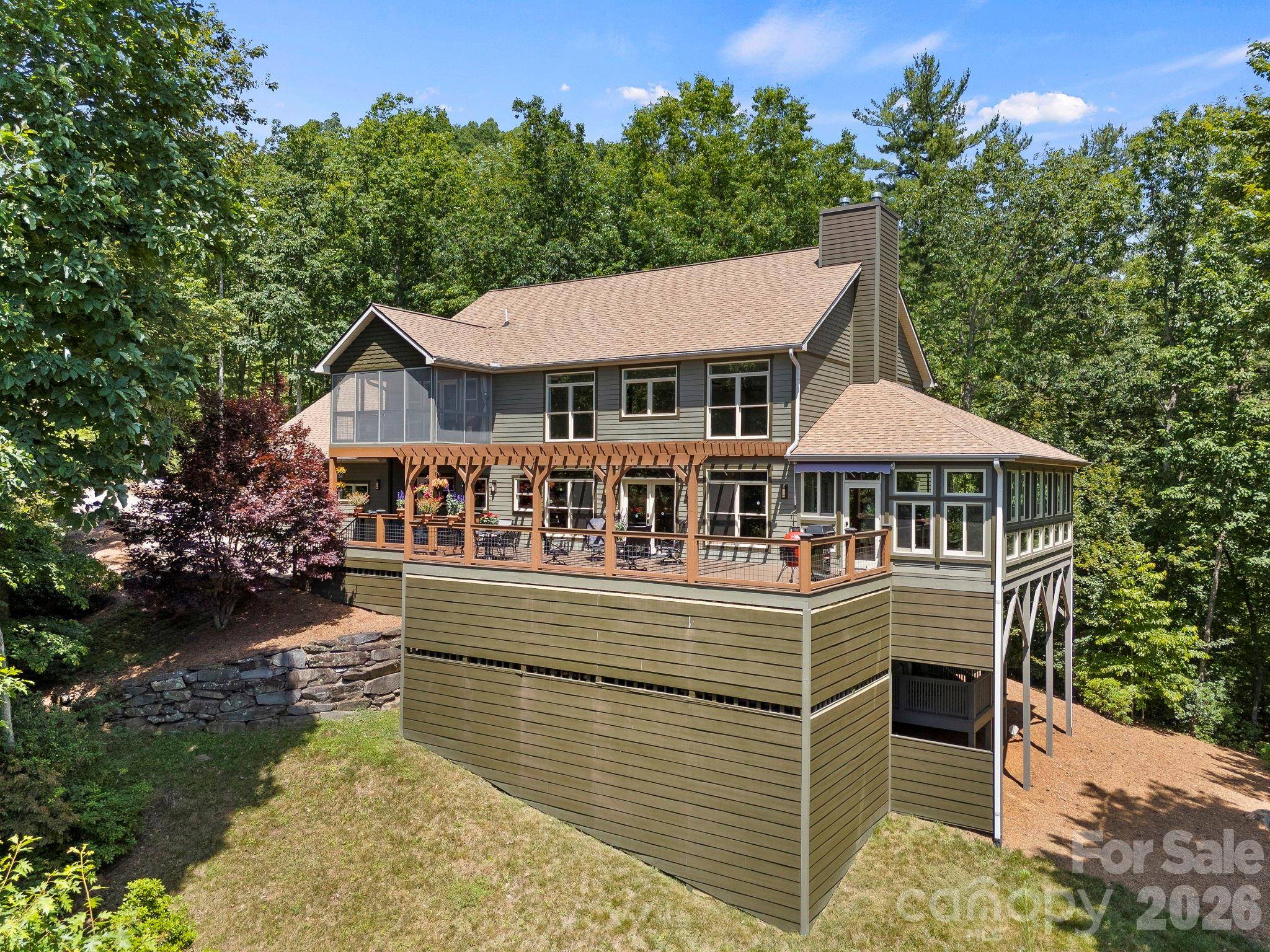 426 Eagle Ridge RD, Zirconia, NC 28790