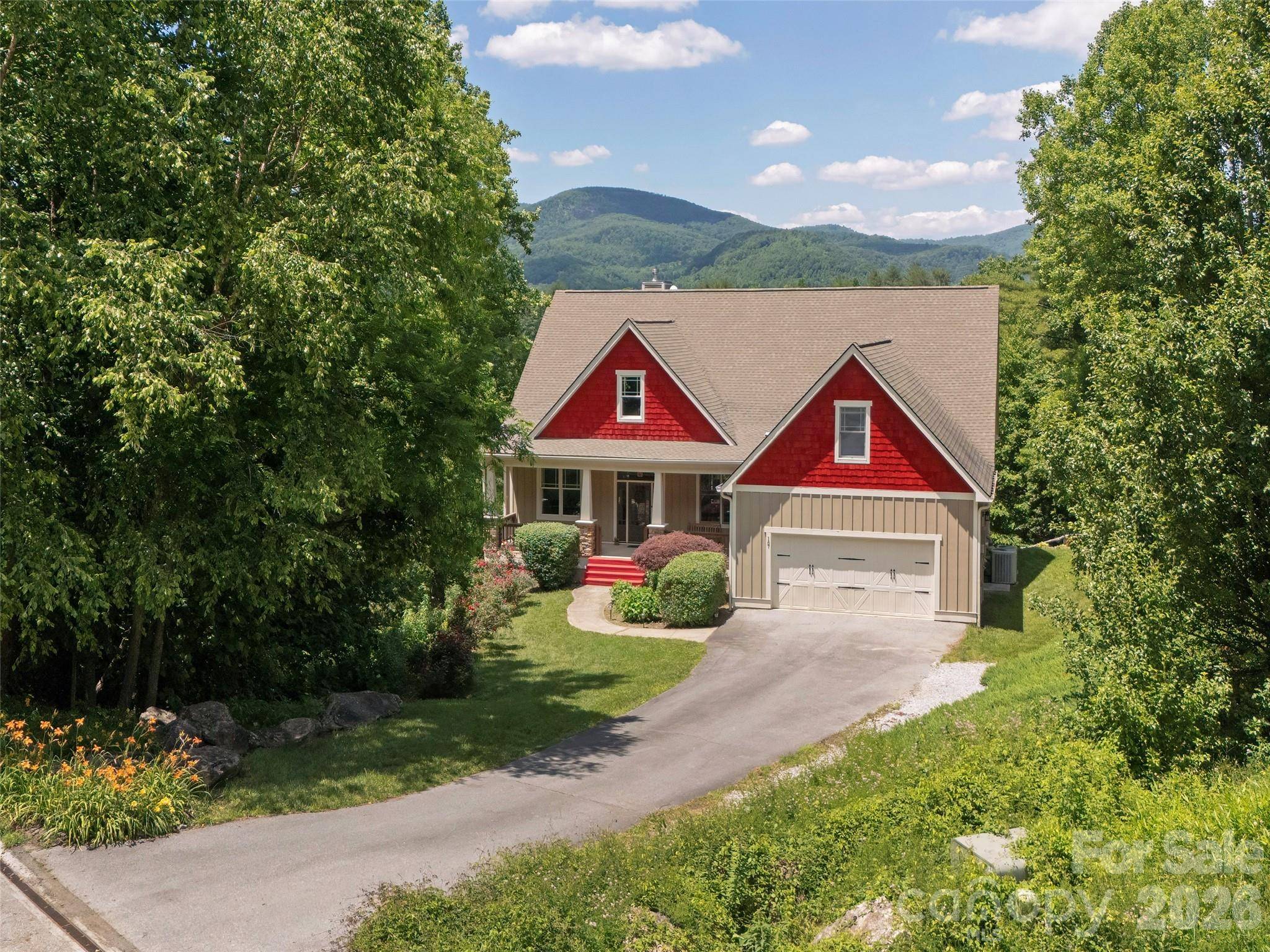 167 Tatham RD, Hendersonville, NC 28792