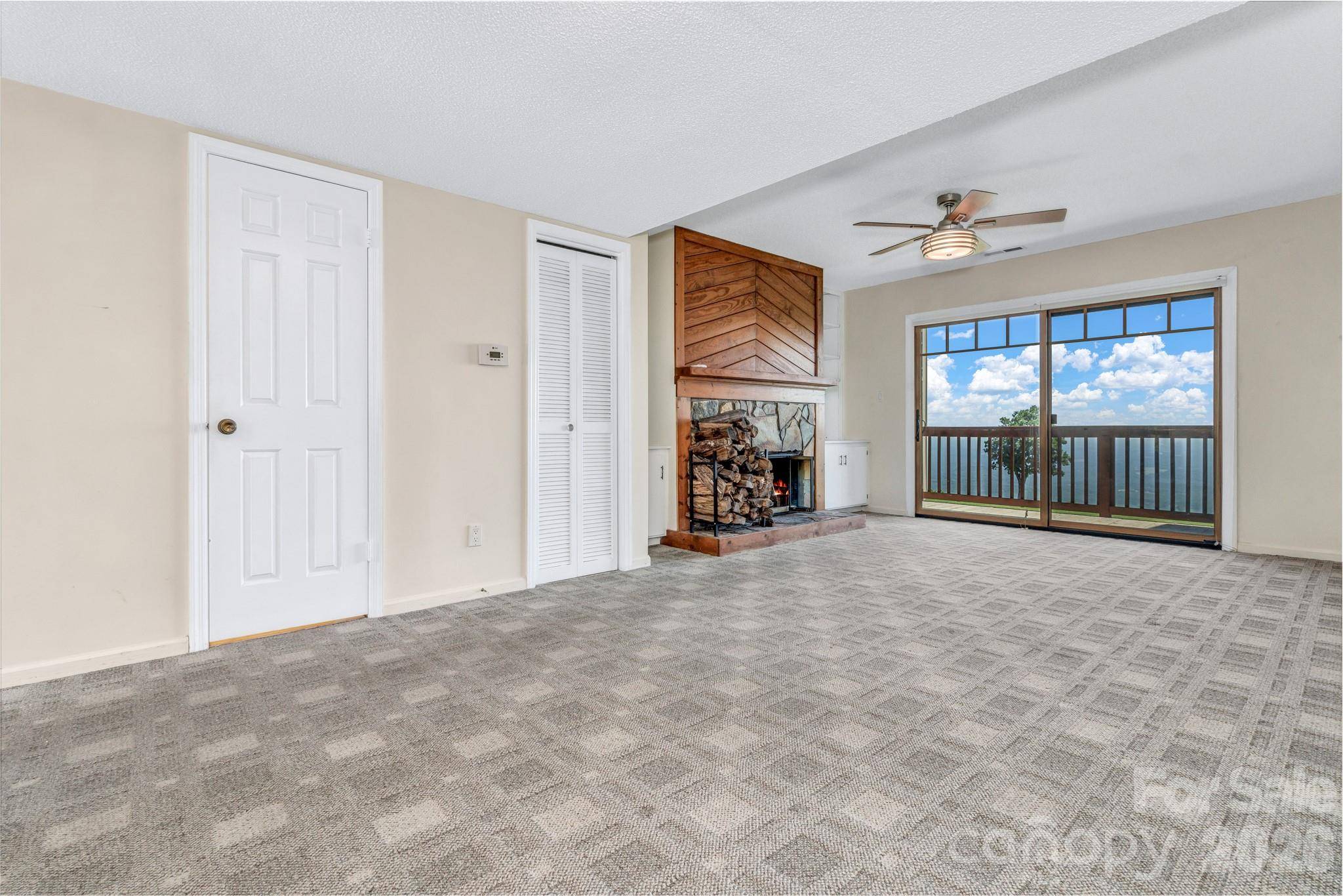 2881 White Oak Mountain RD #B-11, Columbus, NC 28722