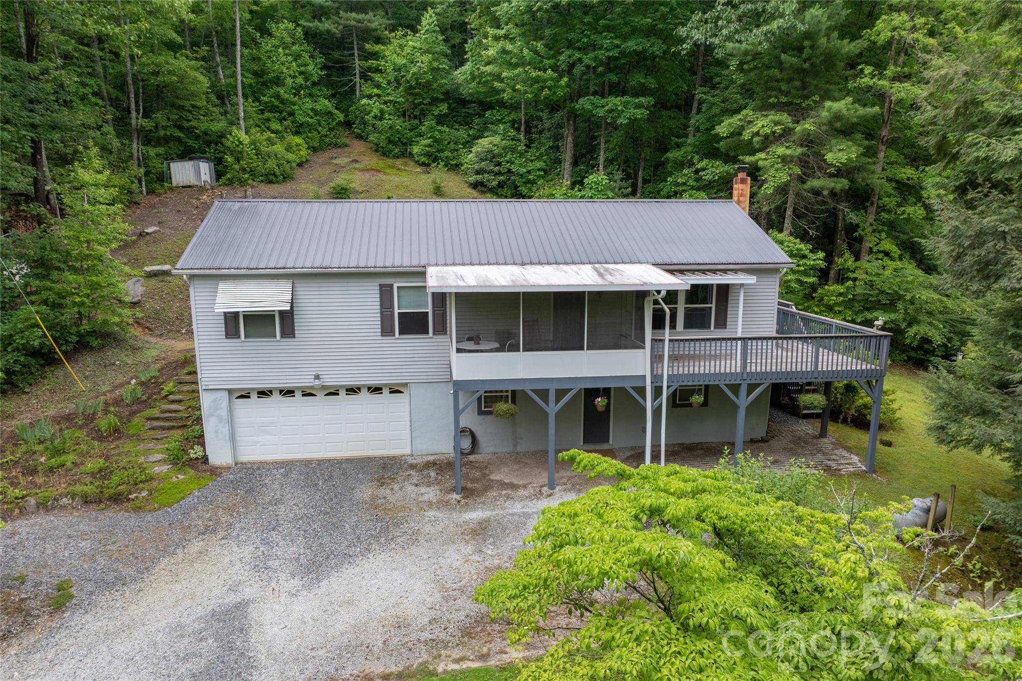 125 Round Mountain RD, Brevard, NC 28747
