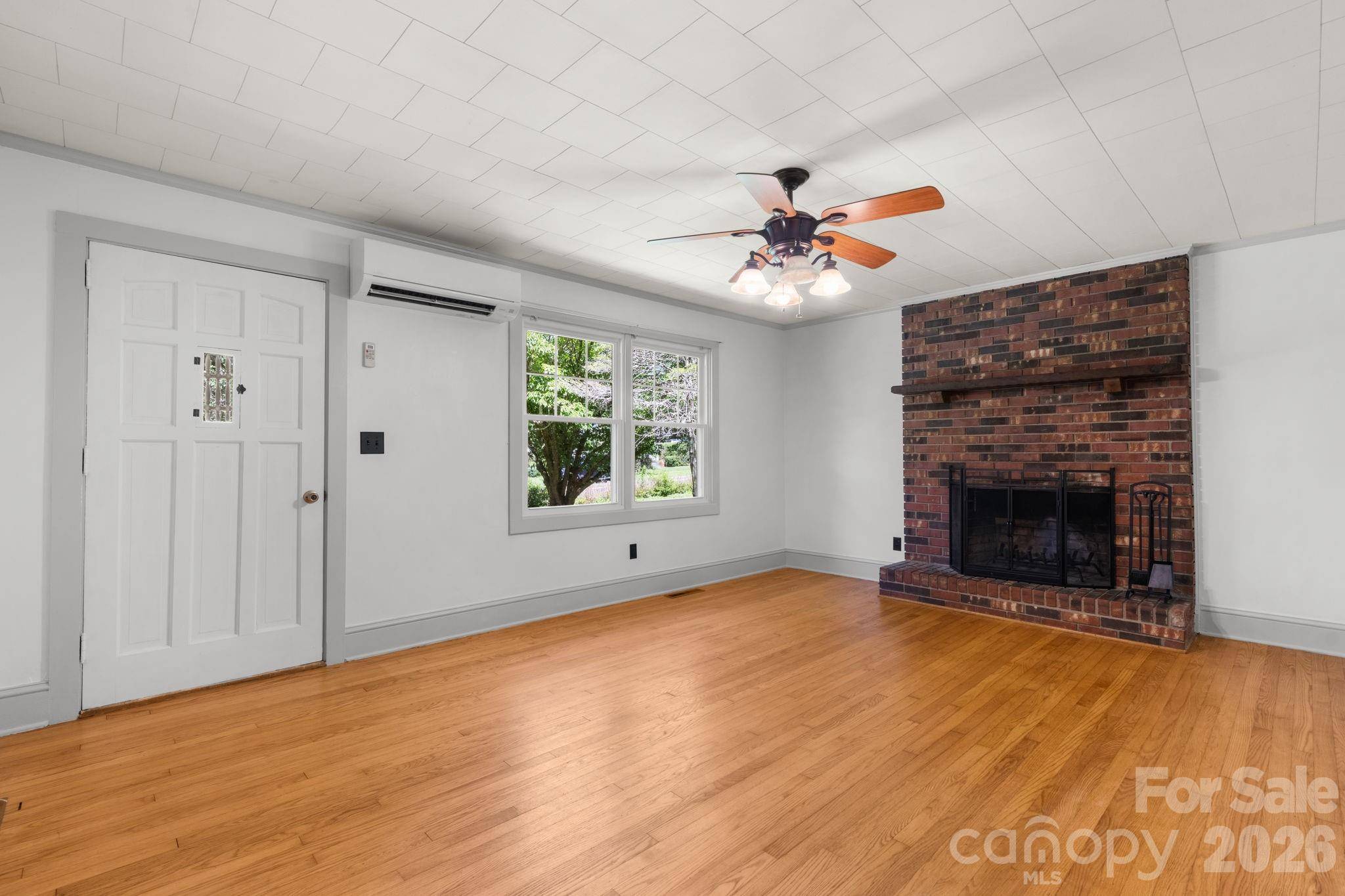 333 Chapel Hill Church LOOP, Marion, NC 28752