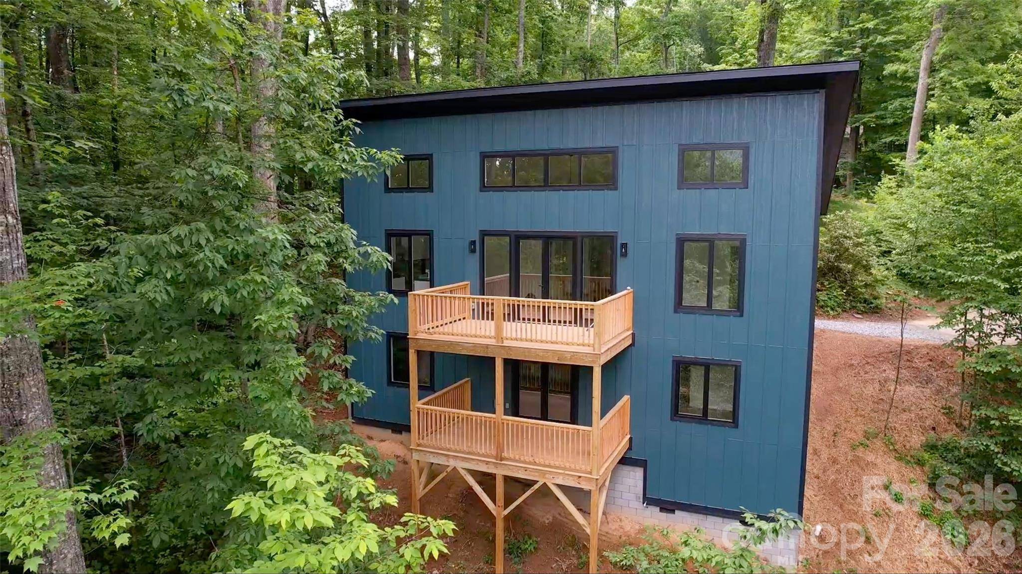 50 Sleeping Bear RDG, Maggie Valley, NC 28751