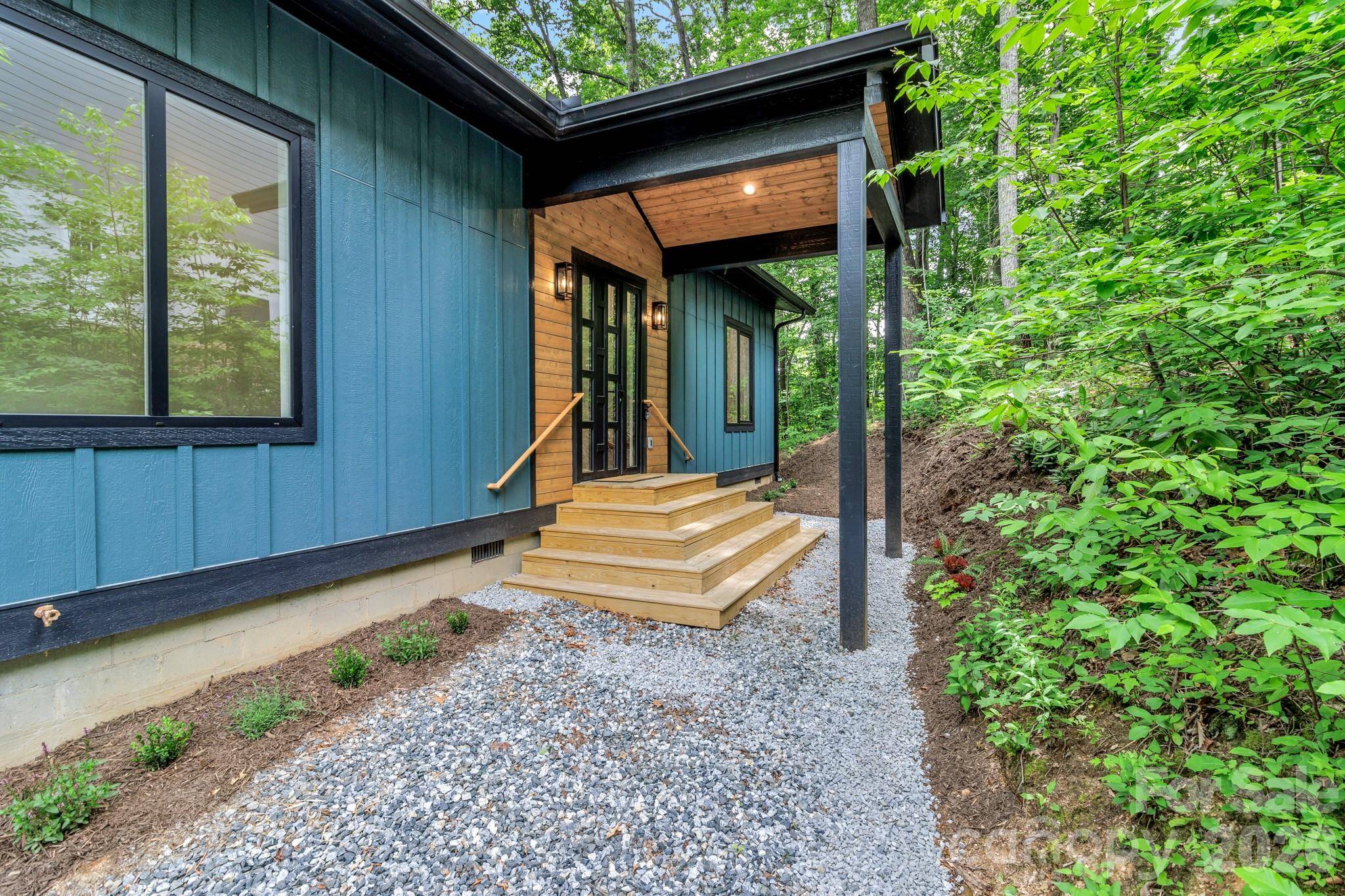 50 Sleeping Bear RDG, Maggie Valley, NC 28751