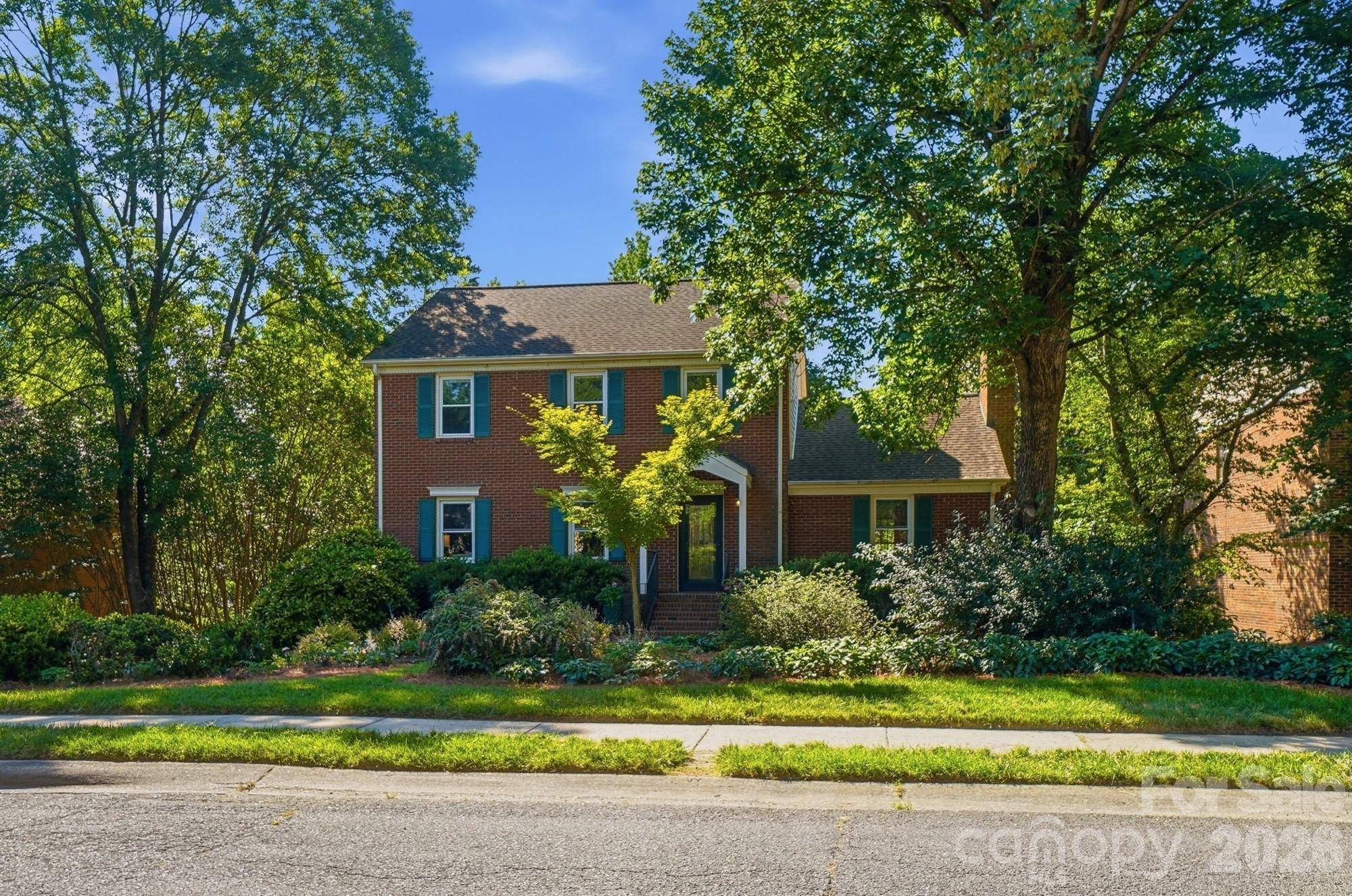 723 Walnut Point DR, Matthews, NC 28105