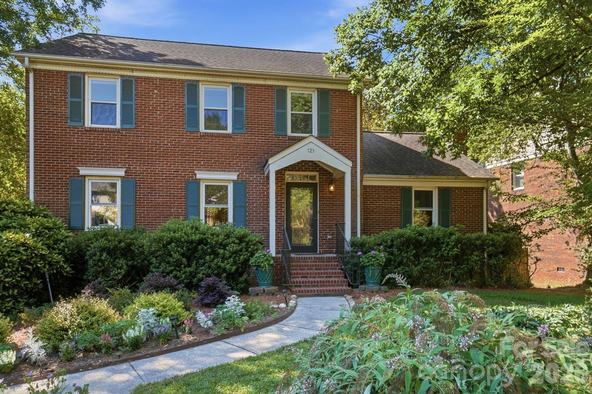 723 Walnut Point DR, Matthews, NC 28105