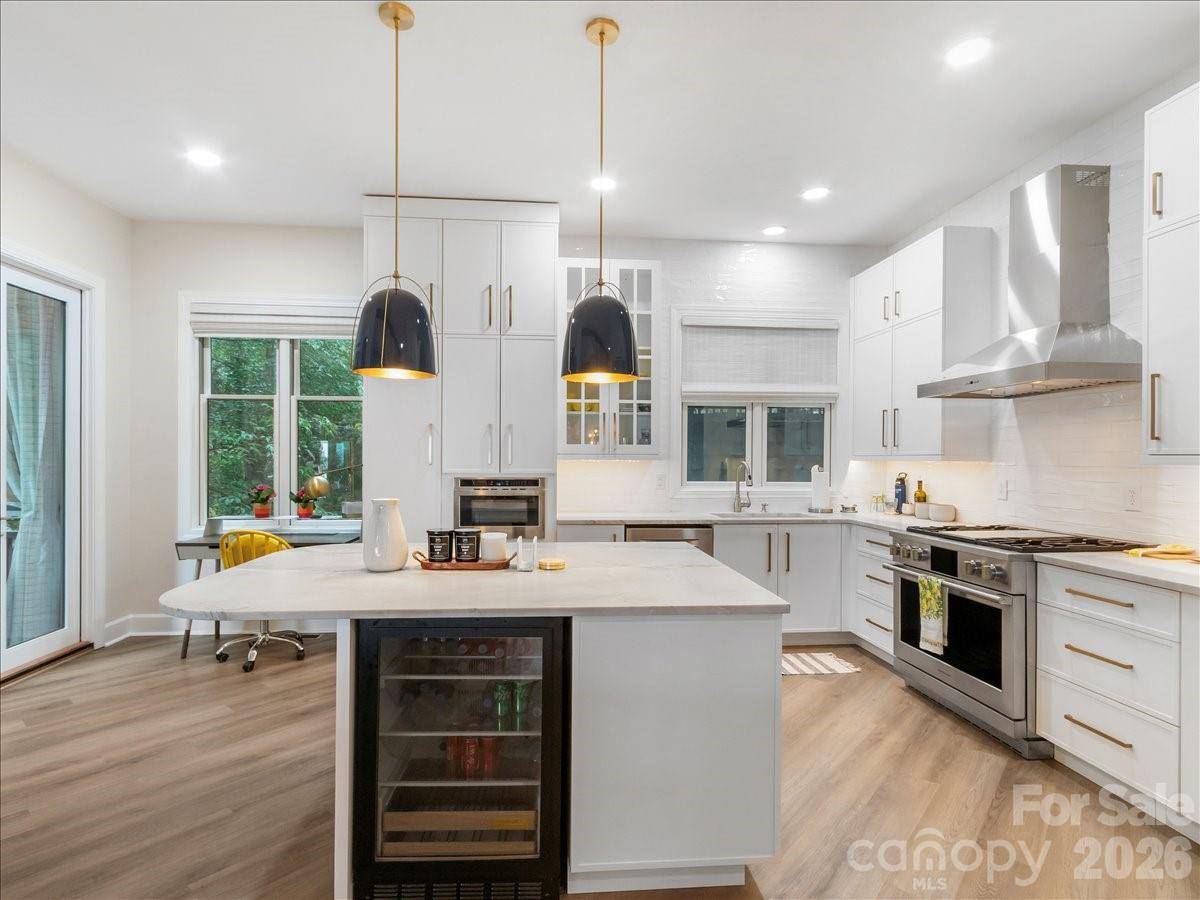 530 Andrew Banks RD #B4, Burnsville, NC 28714