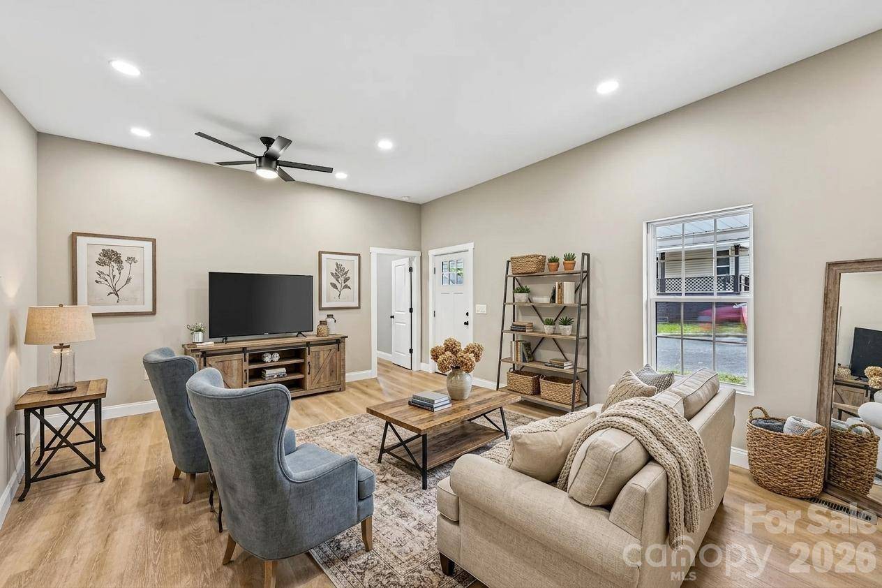 748 Efird ST, Albemarle, NC 28001