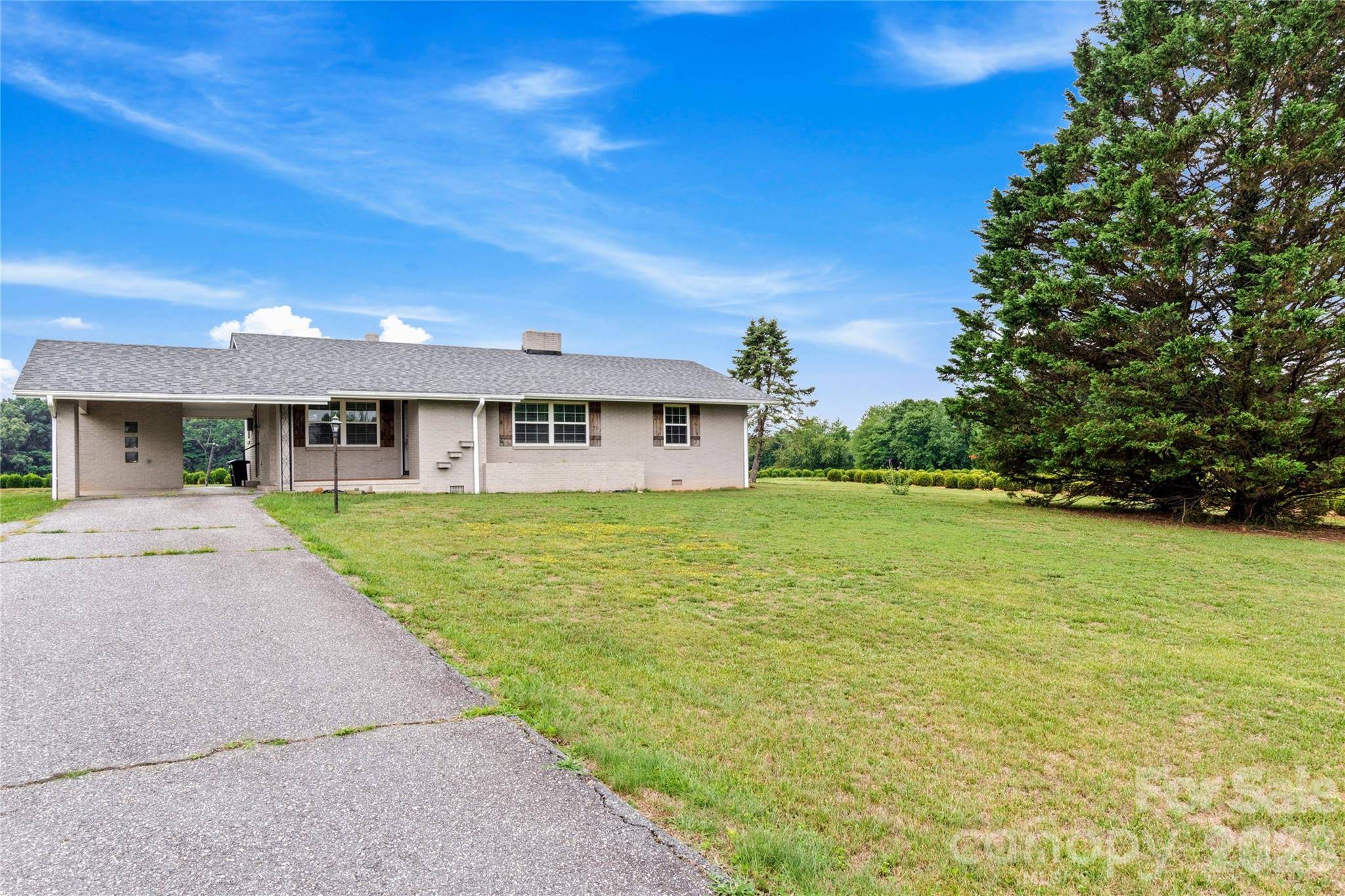 114 Shiloh Farm TRL, State Road, NC 28676