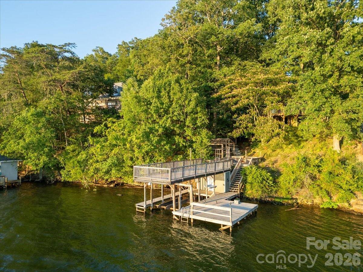263 Lakewood CIR, Troy, NC 27371