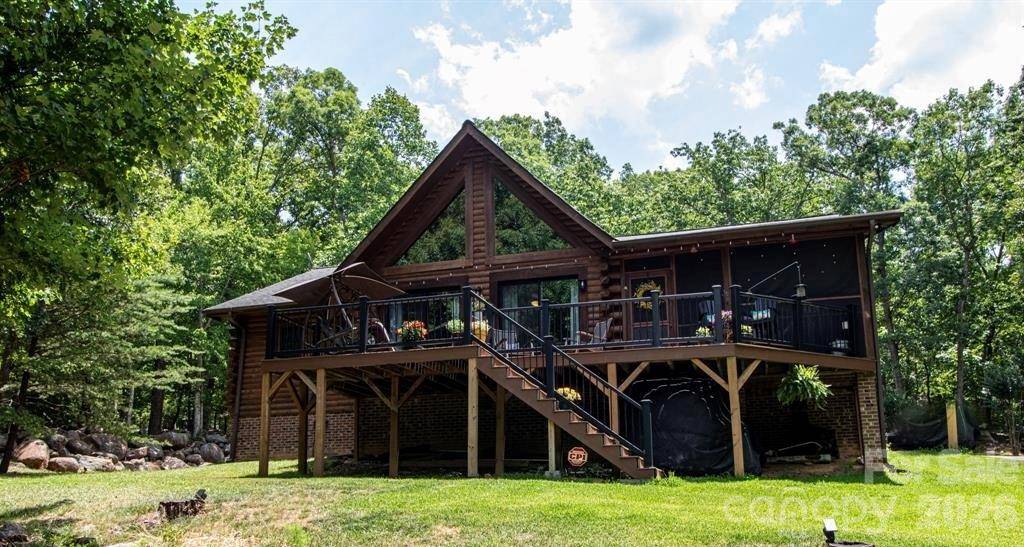 2211 Rocky Cove LN, Denton, NC 27239