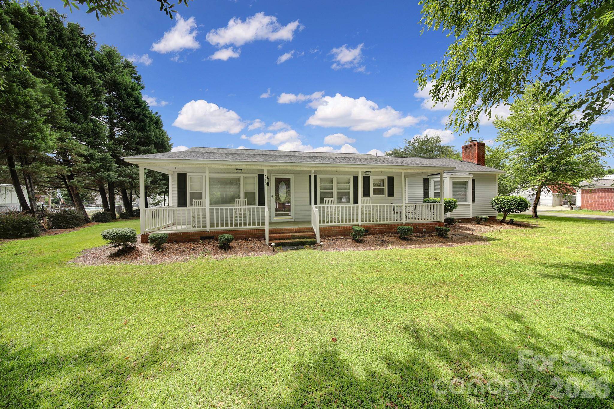 215 W Stevens ST, Kershaw, SC 29067