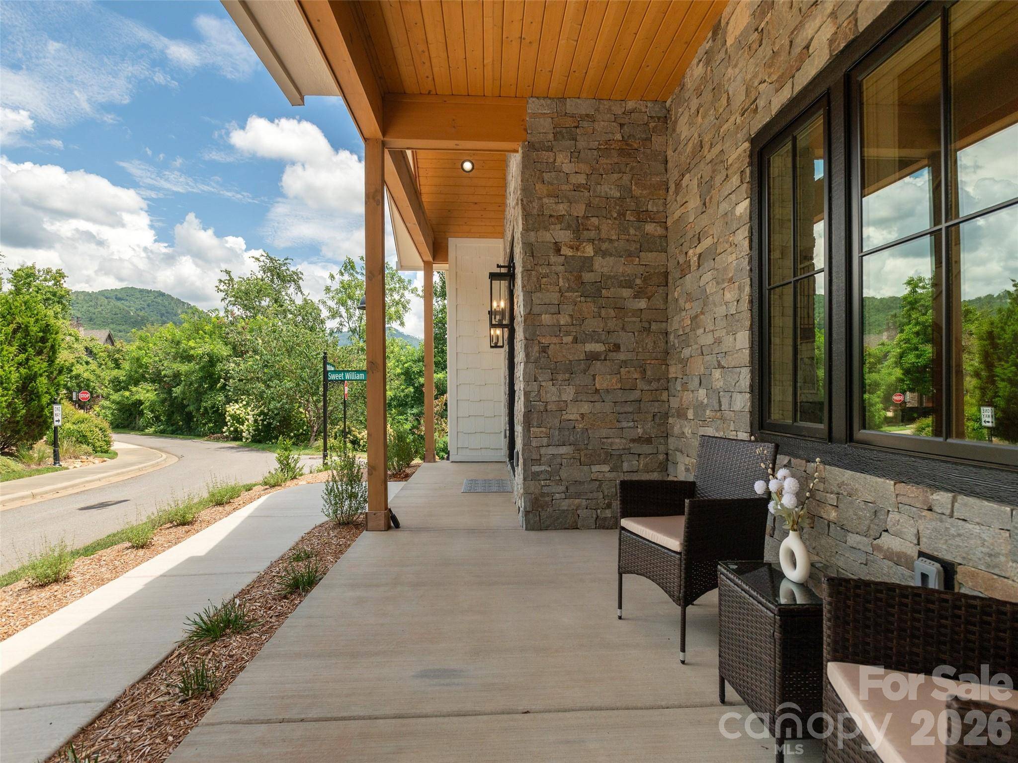11 Magnolia View TRL, Asheville, NC 28804