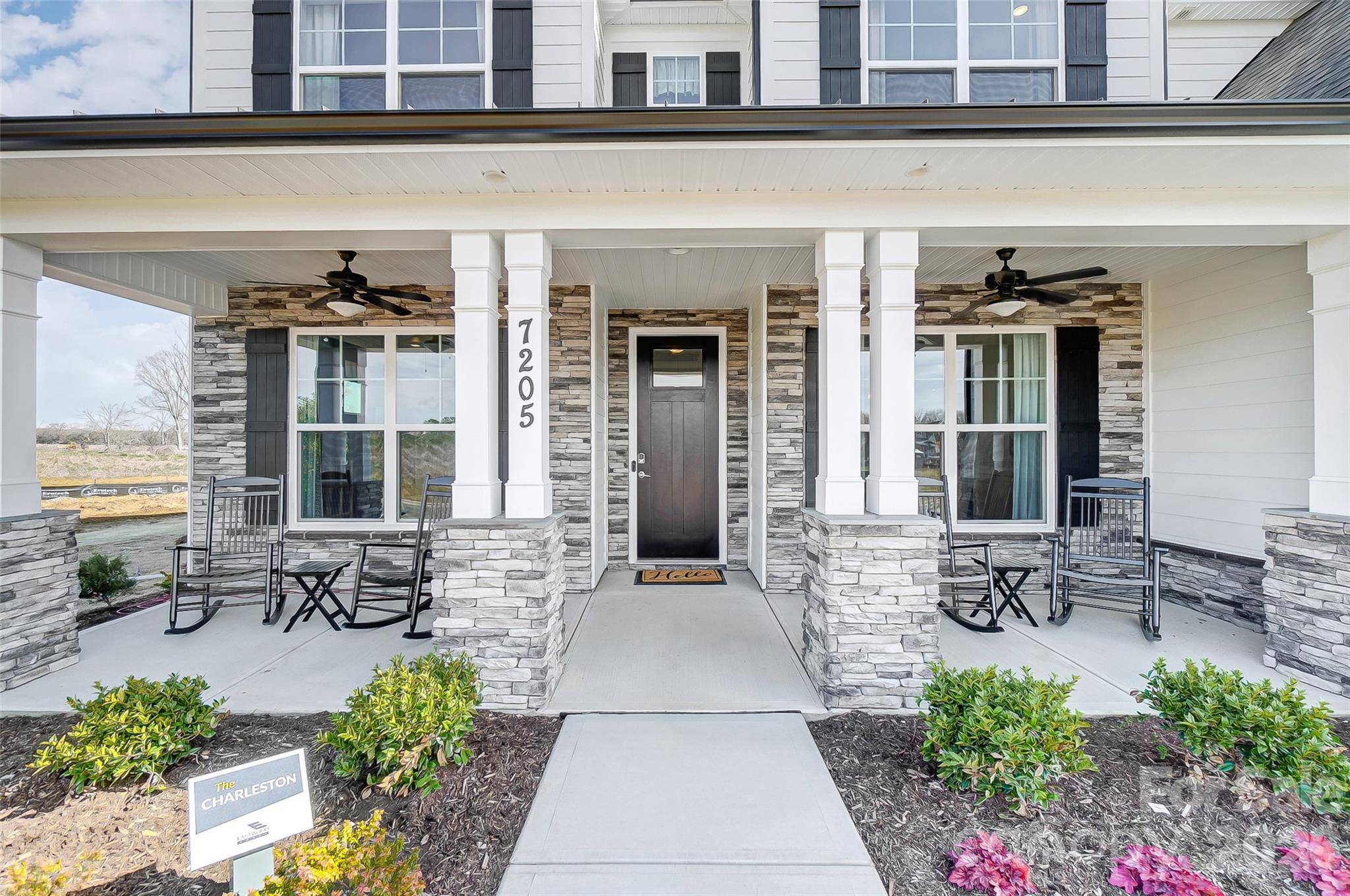 7205 Farmingdale LN, Harrisburg, NC 28075