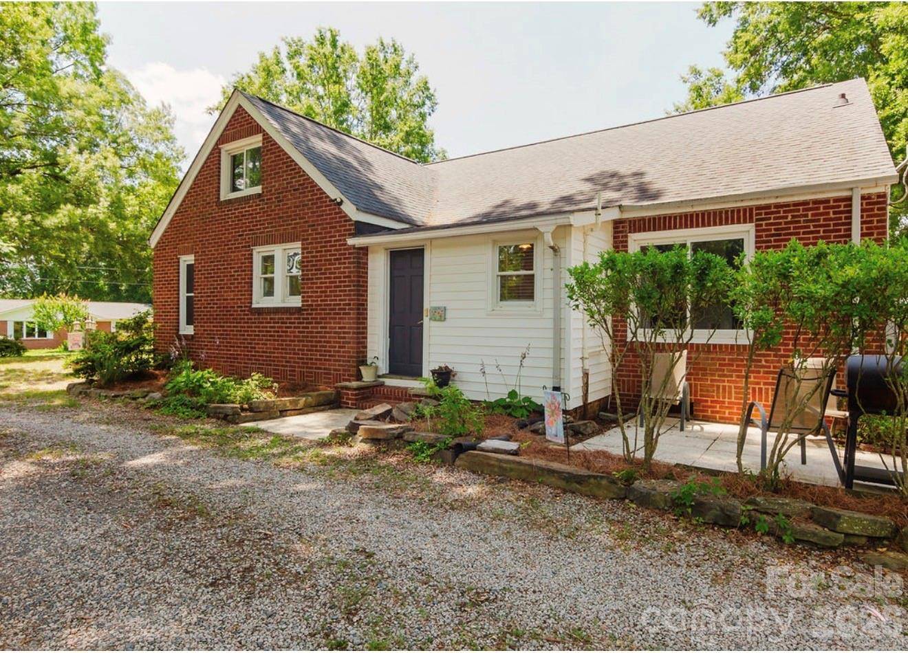 307 E 2nd ST, Oakboro, NC 28129