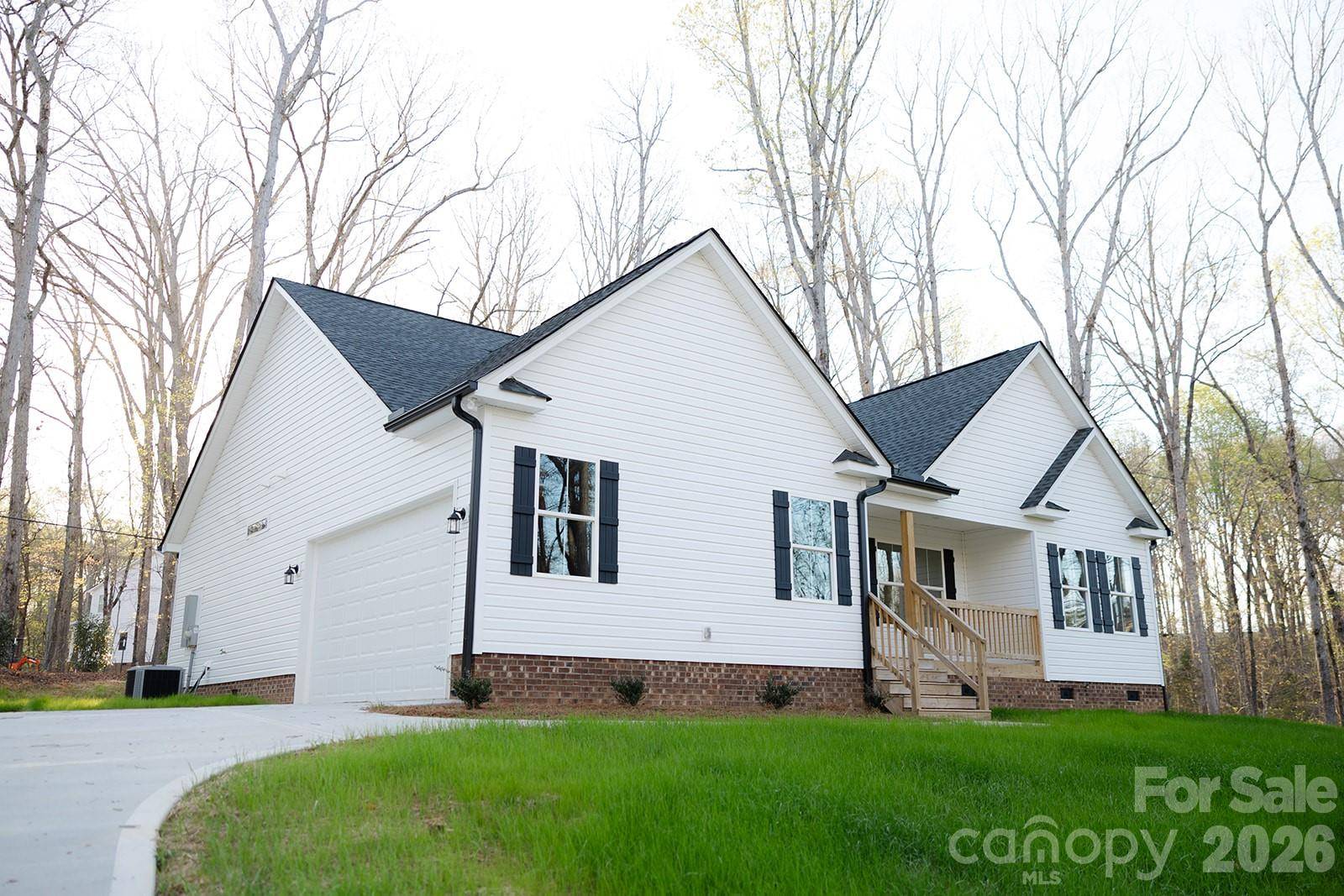 1262 Rainbow CIR, Catawba, SC 29704