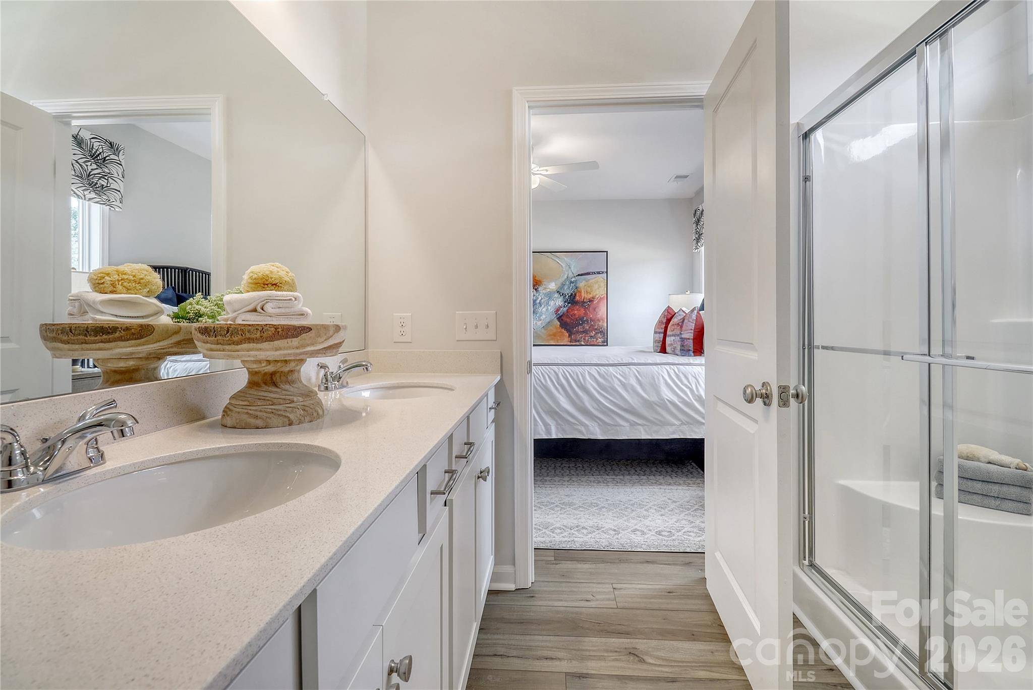 1016 Forest Walk ST, Newton, NC 28658