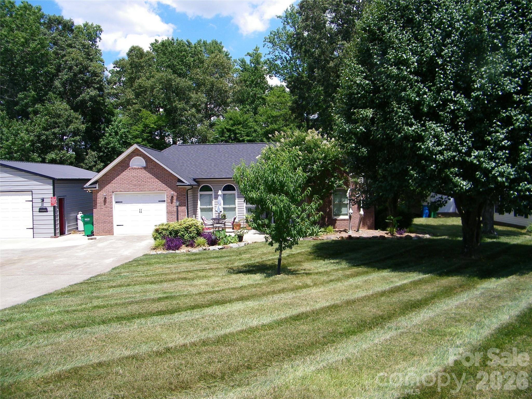 609 Redah AVE, Locust, NC 28097