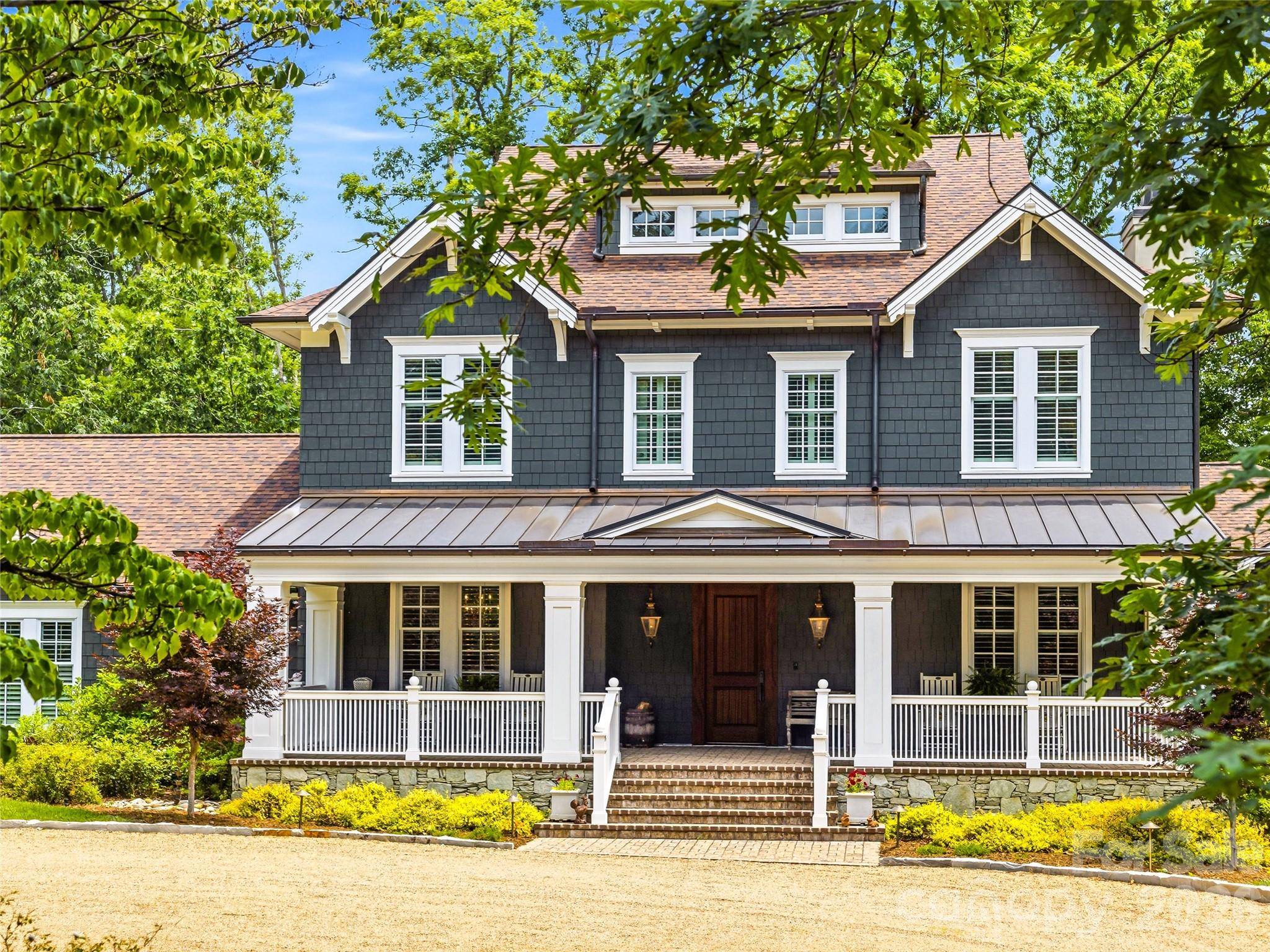 1 Cedar Chine DR, Asheville, NC 28803