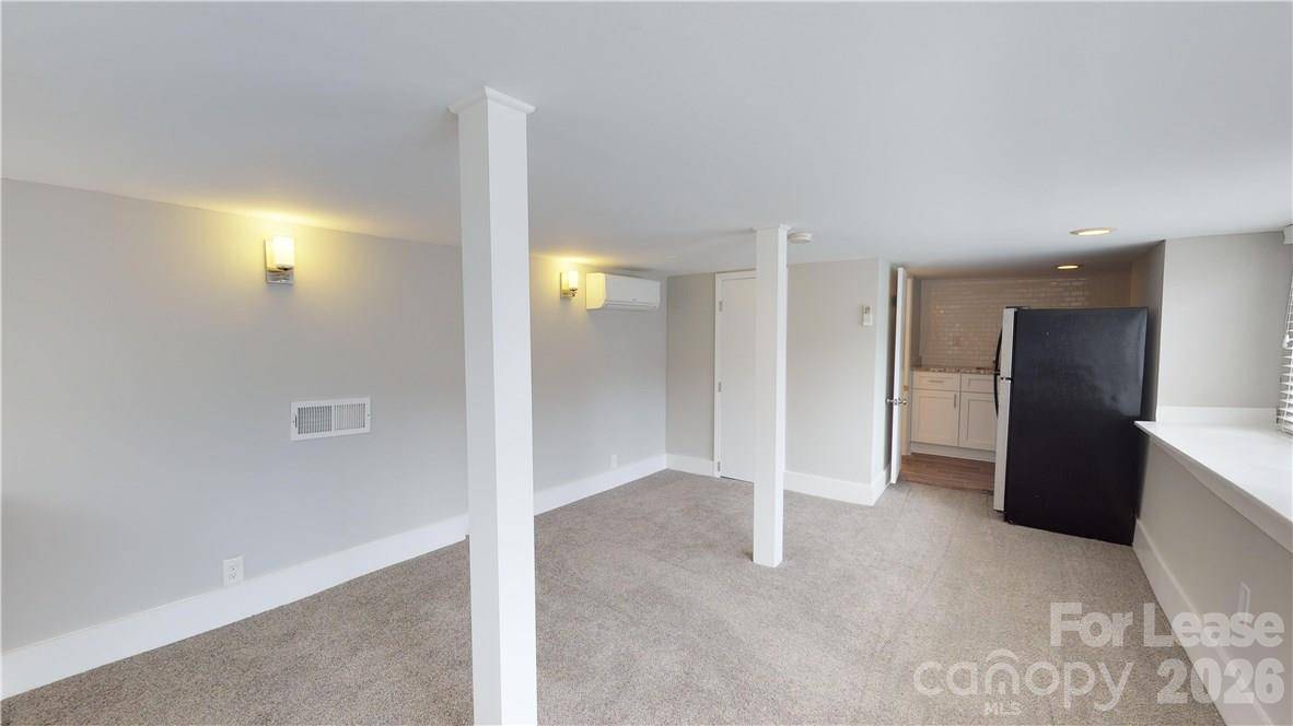 428 Hawthorne LN #5, Charlotte, NC 28204