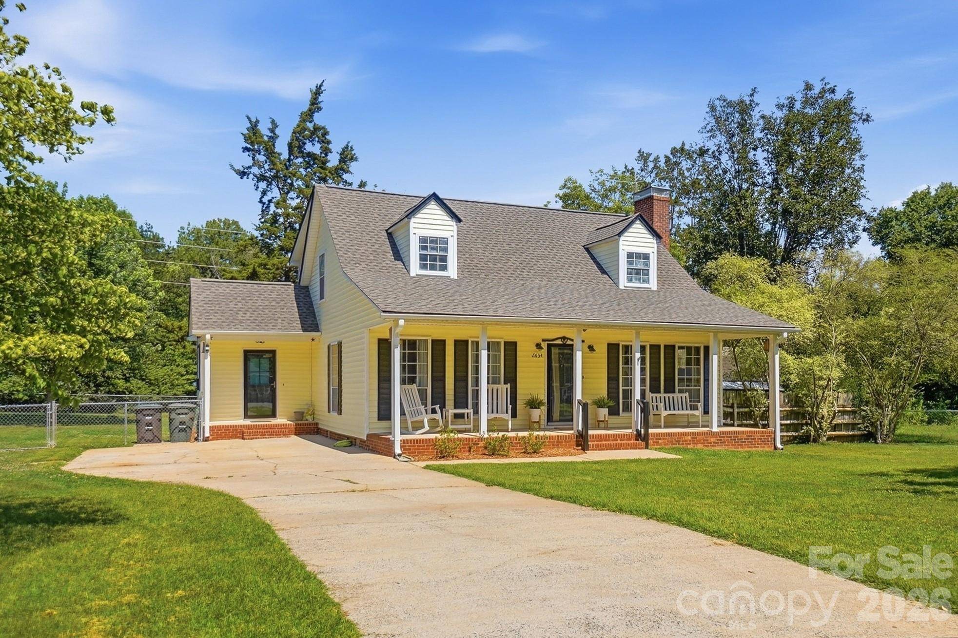 2634 Cherokee CT, Gastonia, NC 28056