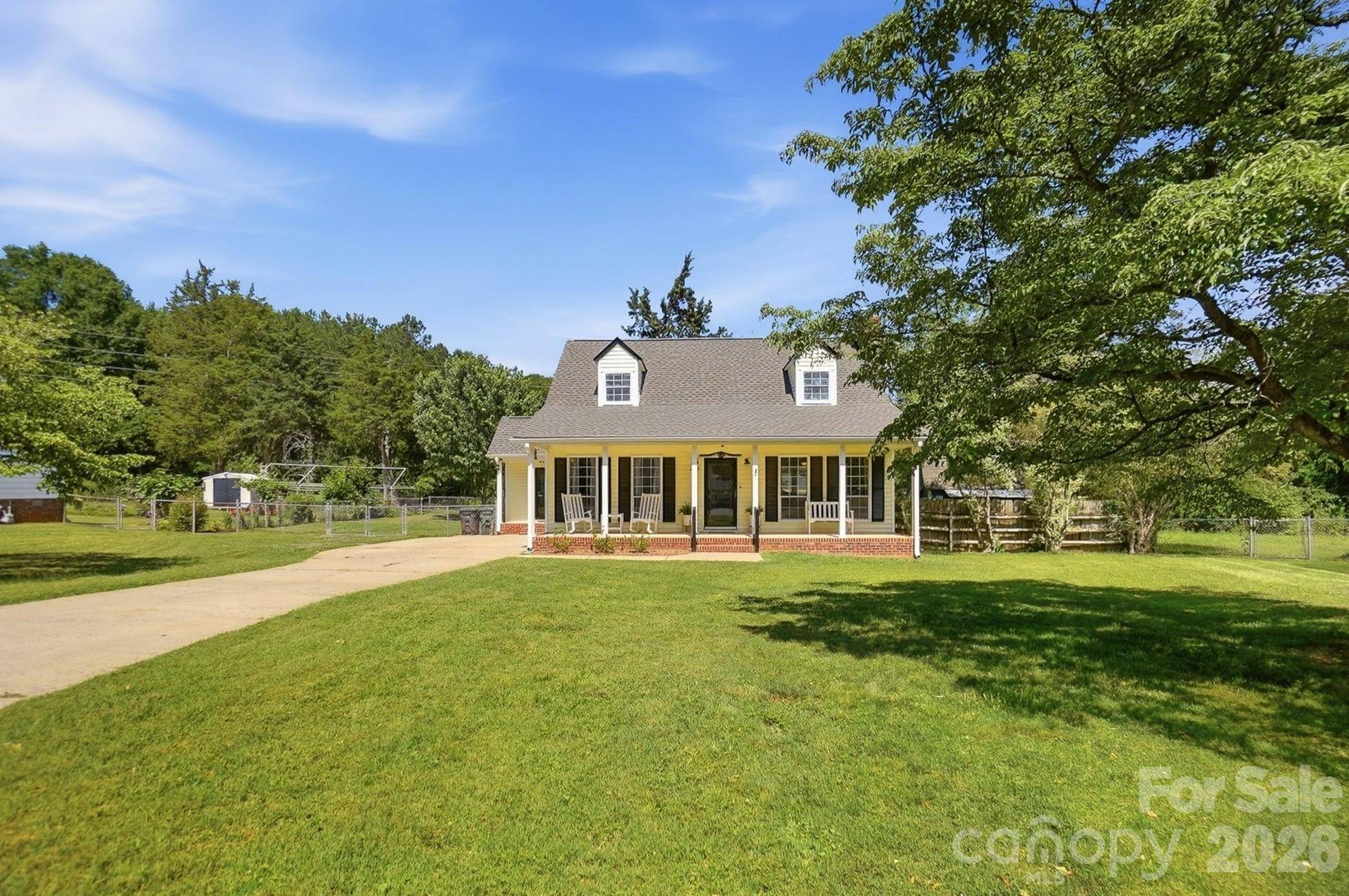 2634 Cherokee CT, Gastonia, NC 28056
