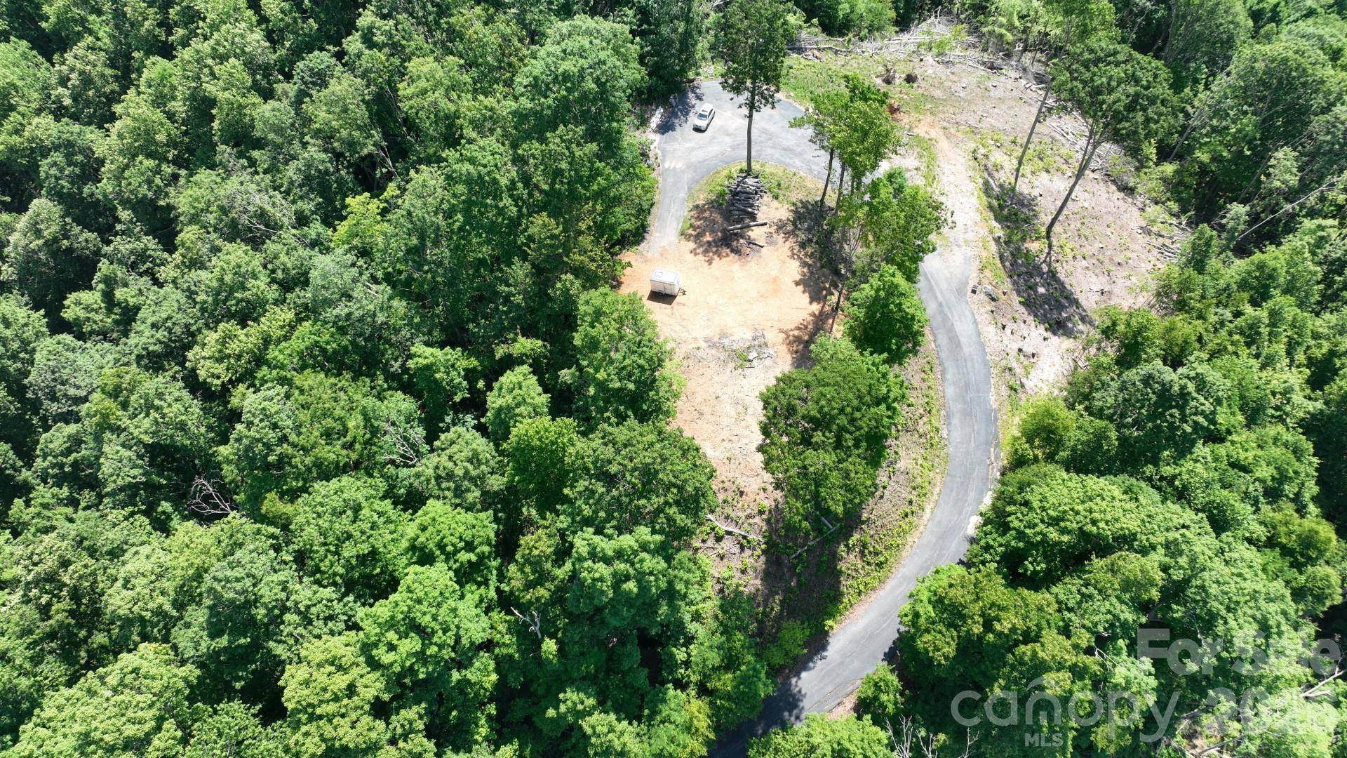 Lot 6 Pinnacle VW, Elk Park, NC 28622