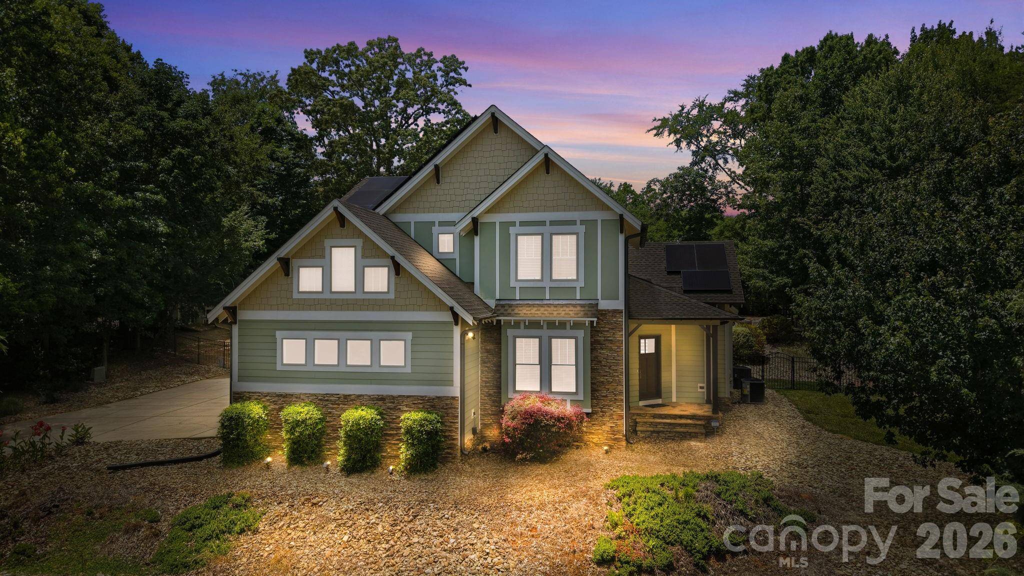 1104 Sawtooth Oak LN, Belmont, NC 28012