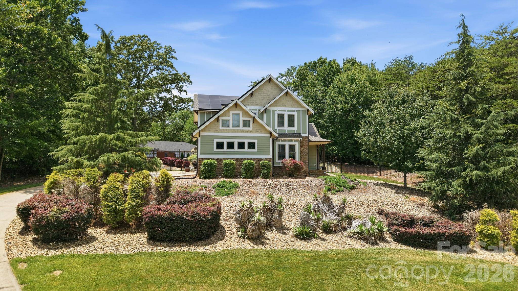1104 Sawtooth Oak LN, Belmont, NC 28012