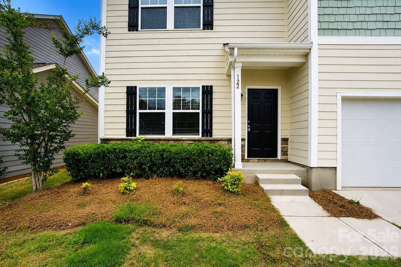 122 Canada DR, Statesville, NC 28166