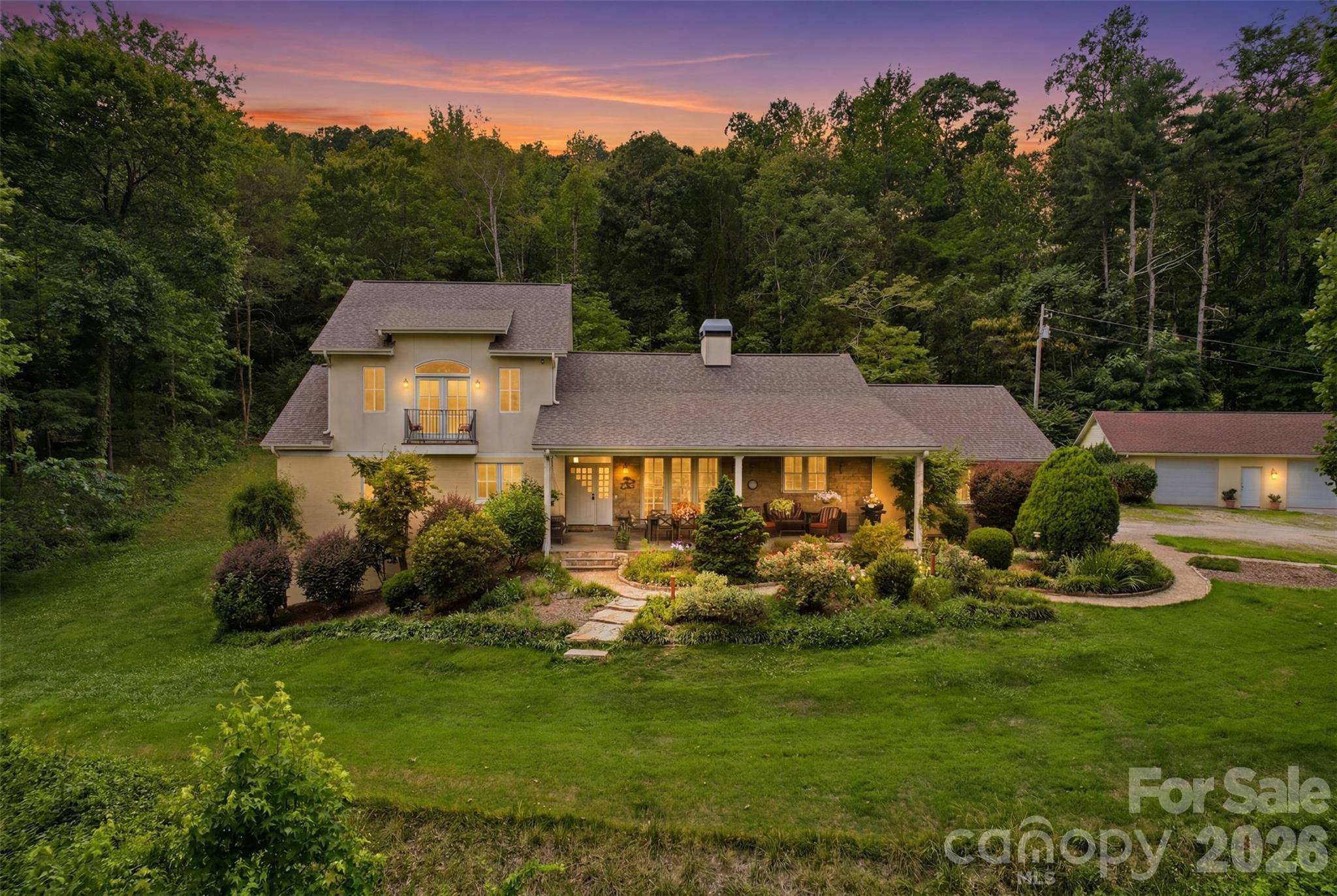 811 Butter ST, Landrum, SC 29356