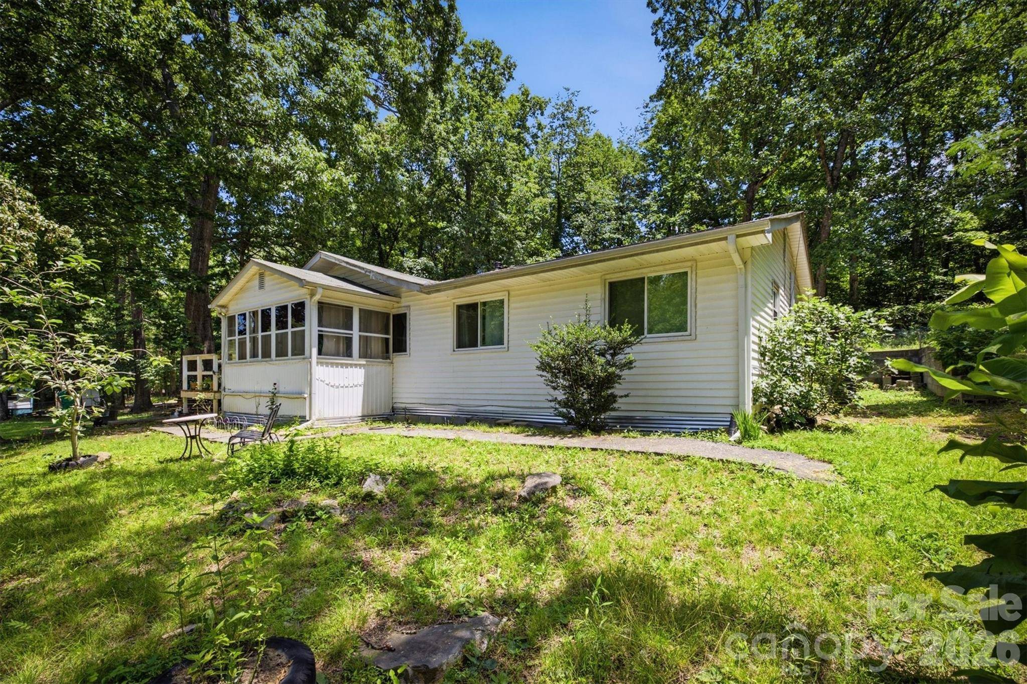 3153 Faith Temple Church RD, Morganton, NC 28655