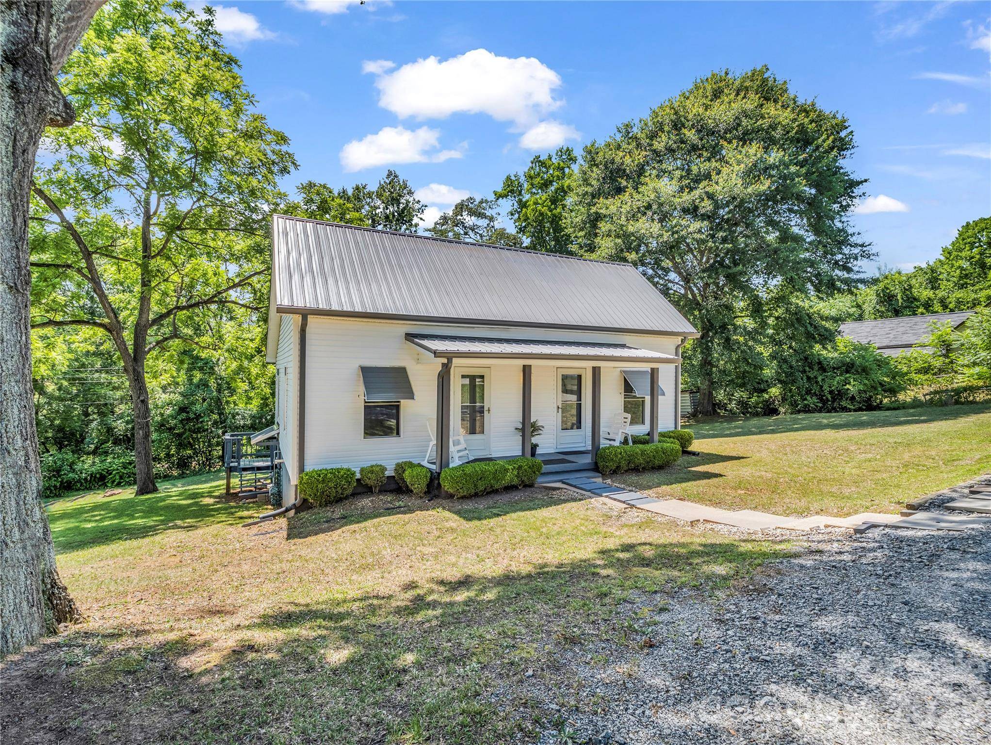 193 Middle ST, Ellenboro, NC 28040