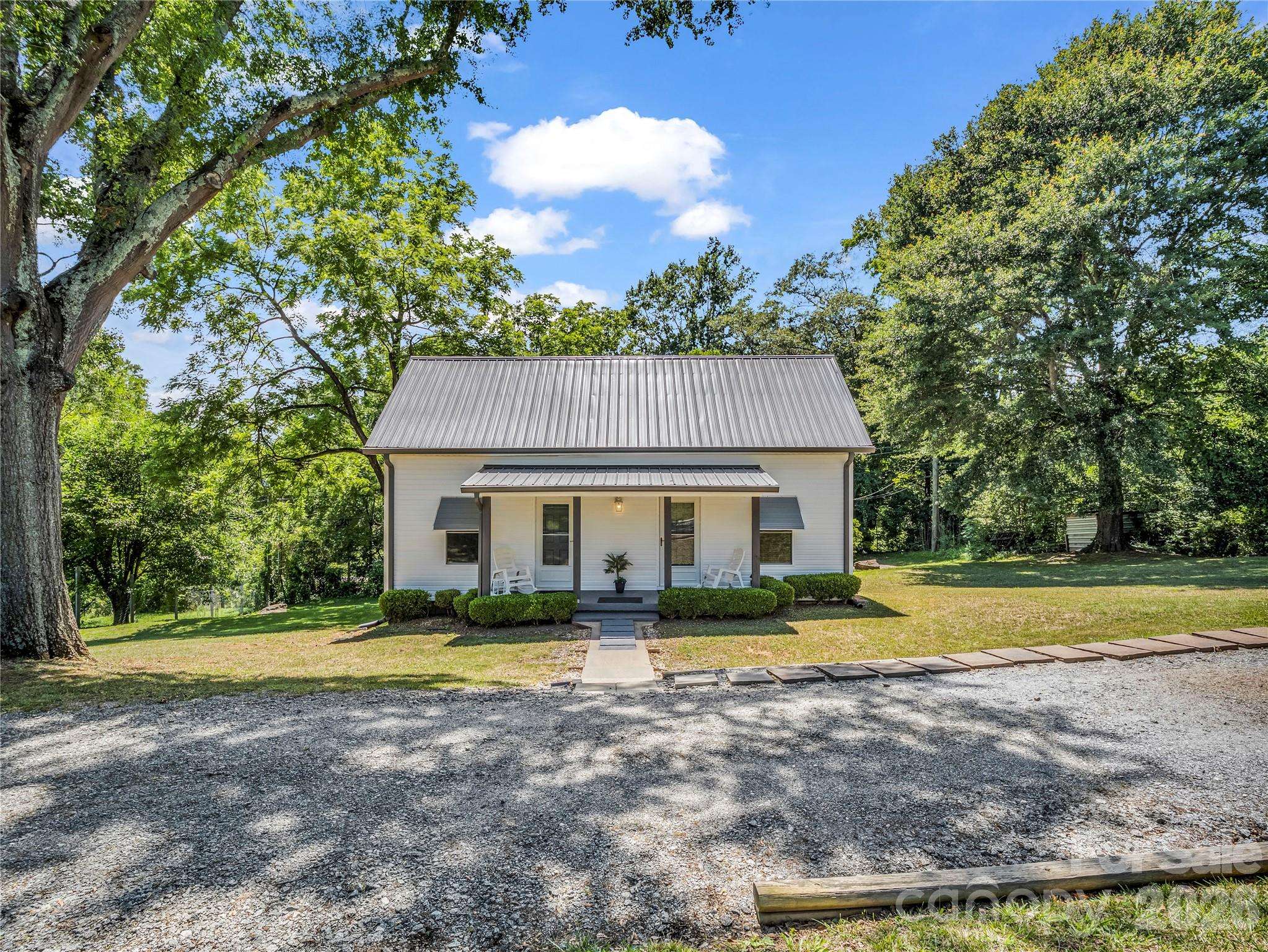 193 Middle ST, Ellenboro, NC 28040